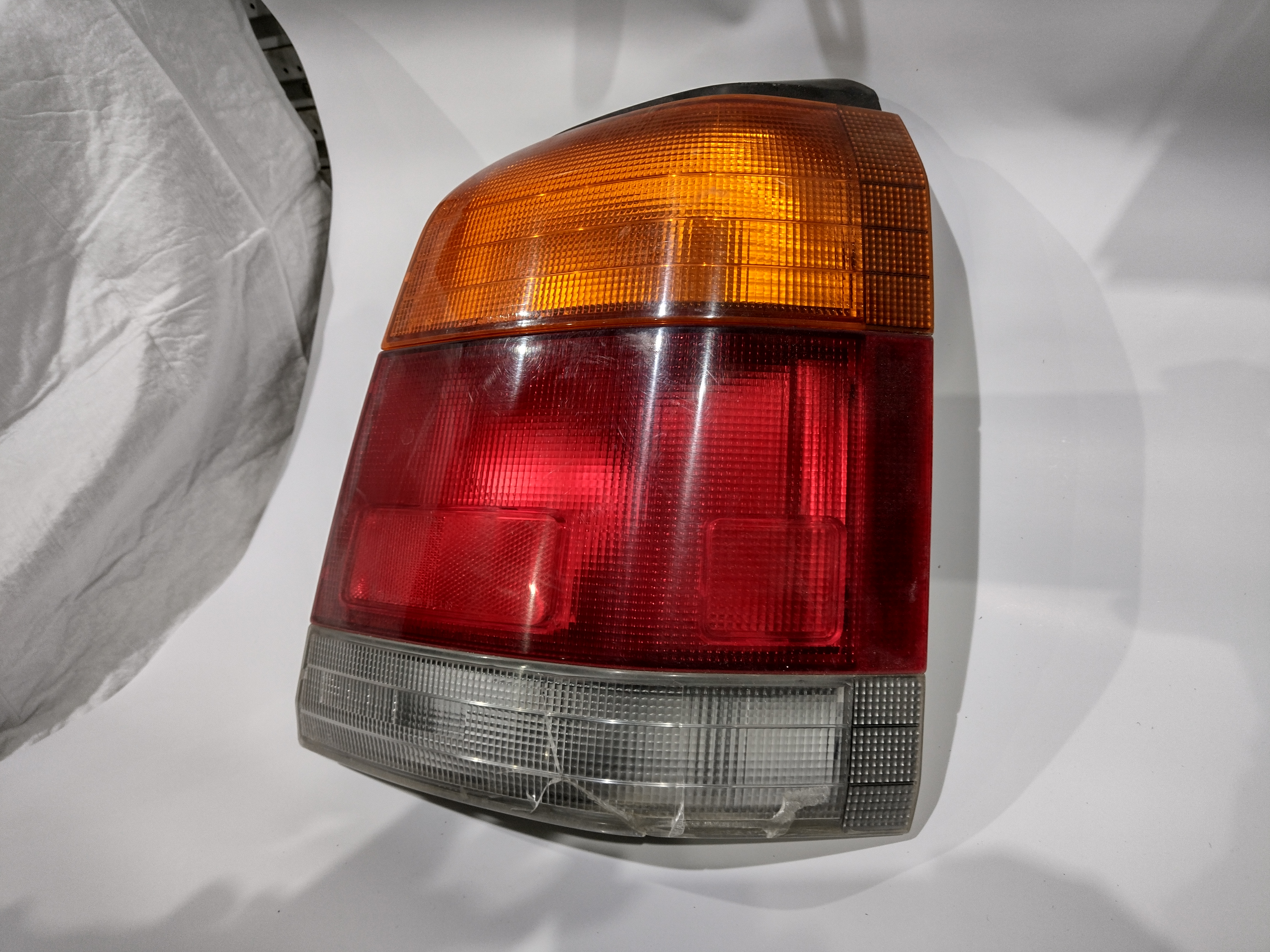 Rückleuchte Rücklicht rechts für Subaru Forester SF MK1 98-03