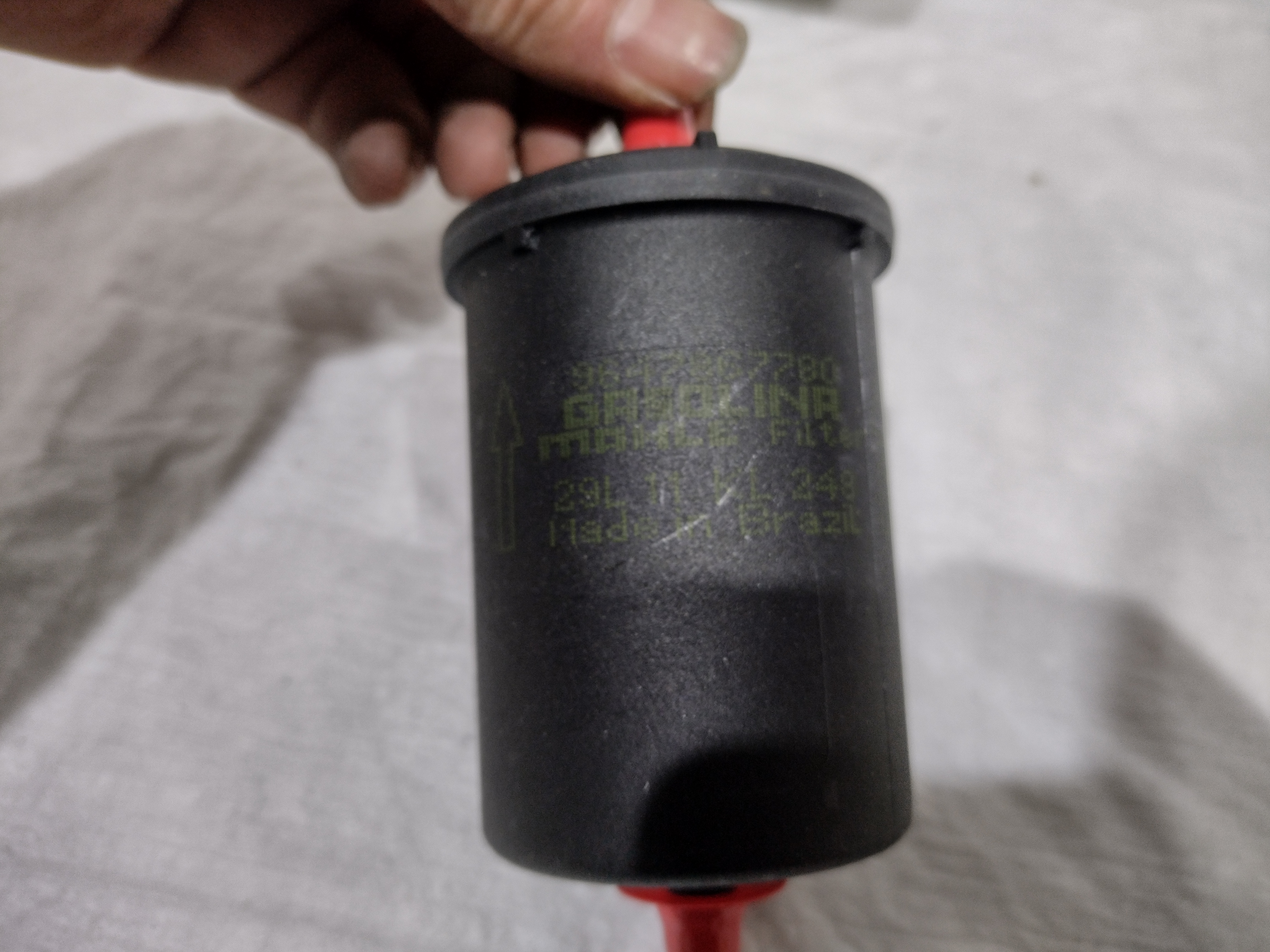 Peugeot / Citroen Kraftstofffilter 1567C6 NEU NOS NEW