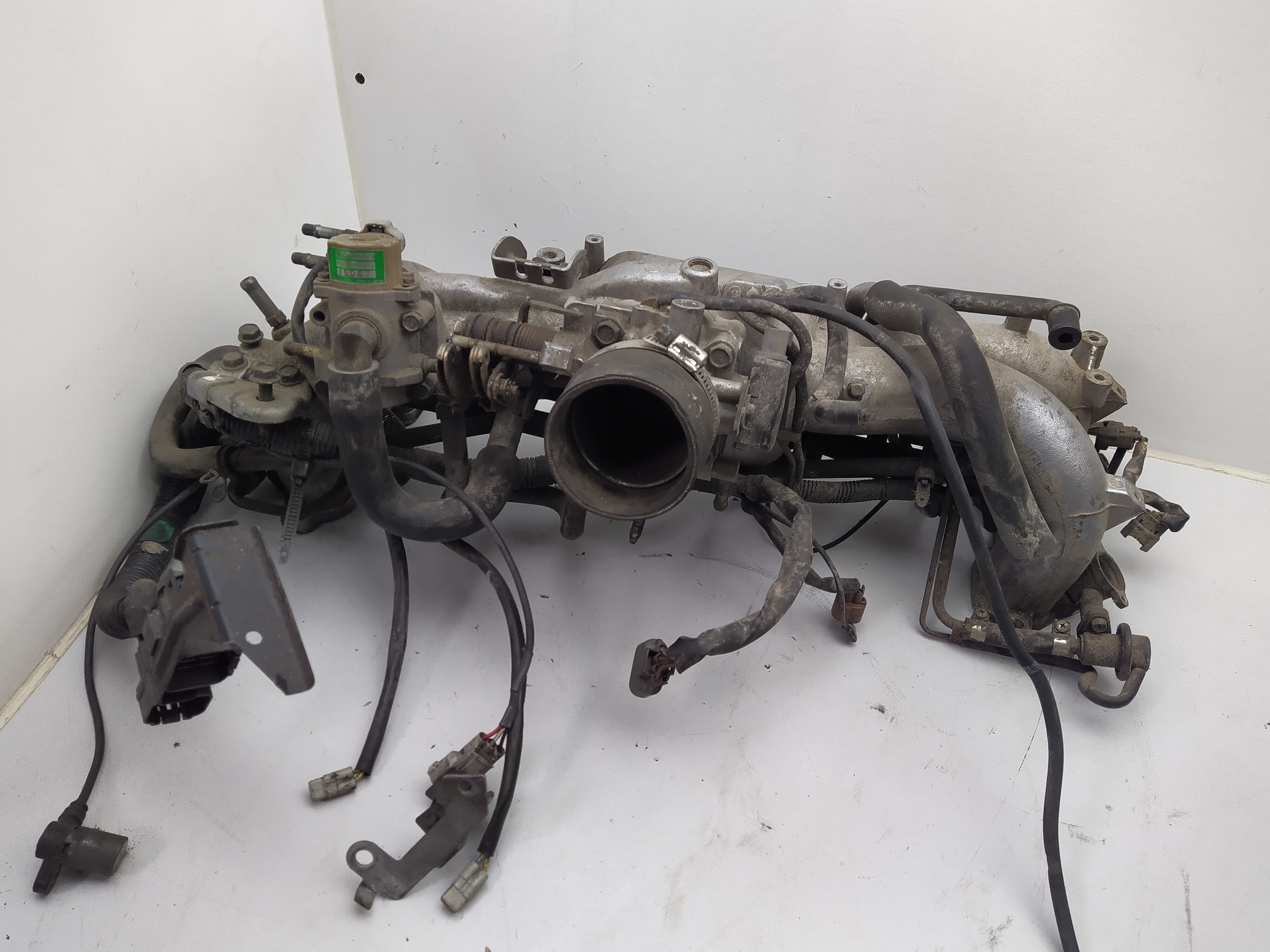 Ansaugbrücke mit Anbauteilen Subaru Legacy Turbo BC BJF 200PS EJ20G