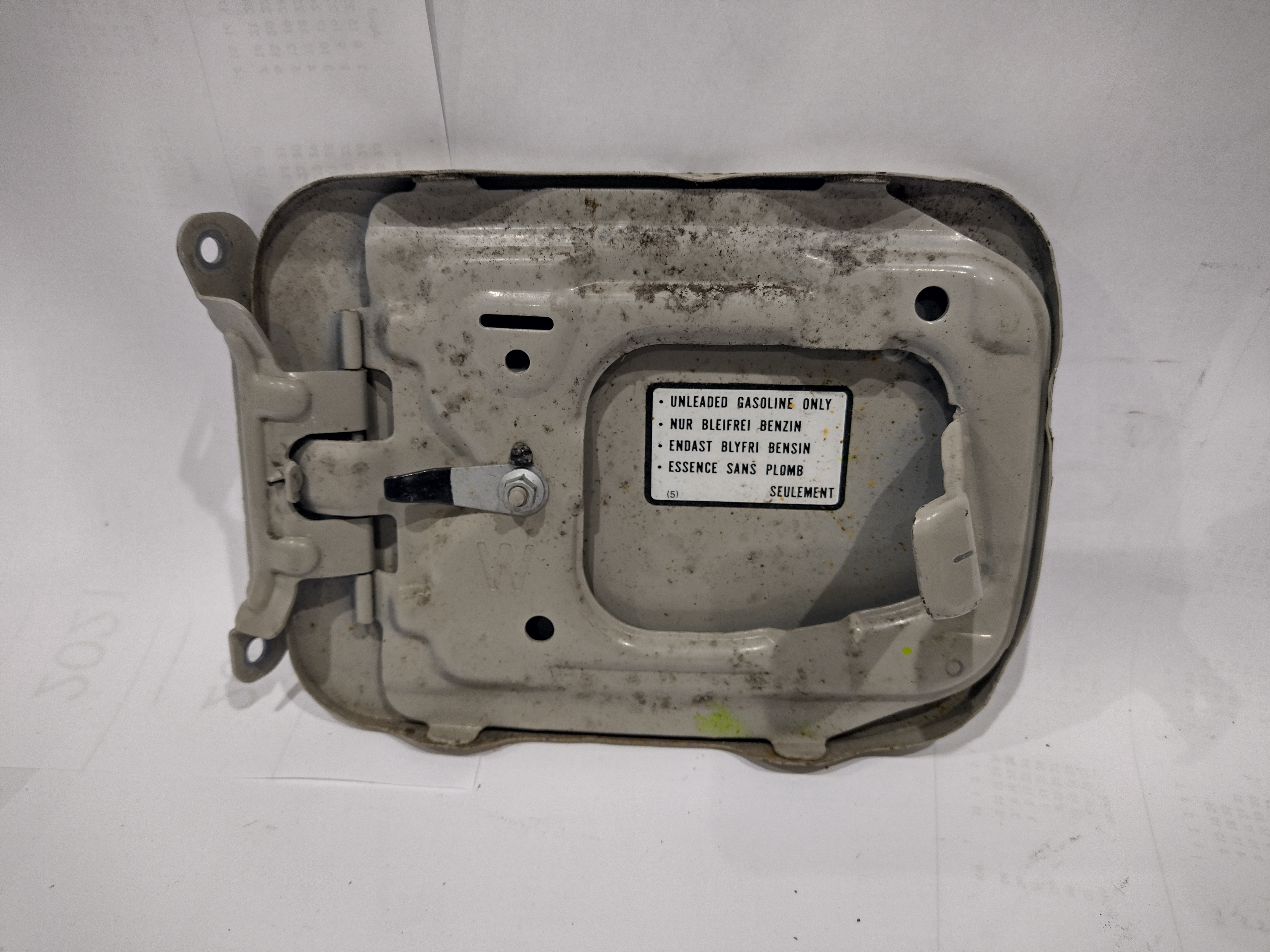 Tankdeckel Tankklappe für Subaru Outback H6 Legacy BE BH