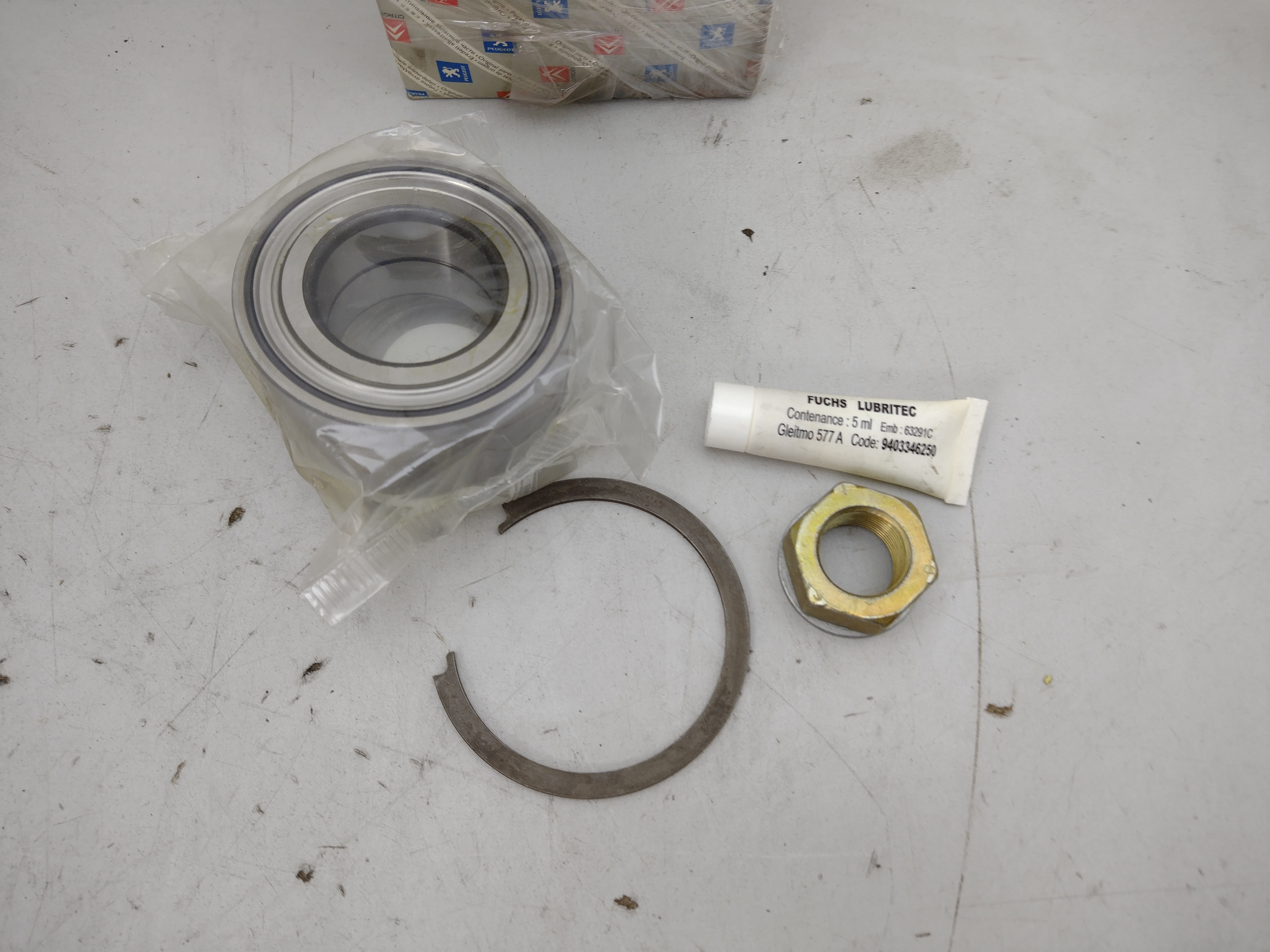 Peugeot / Citroen Radlagersatz vorne 335087 NOS NEW OEM