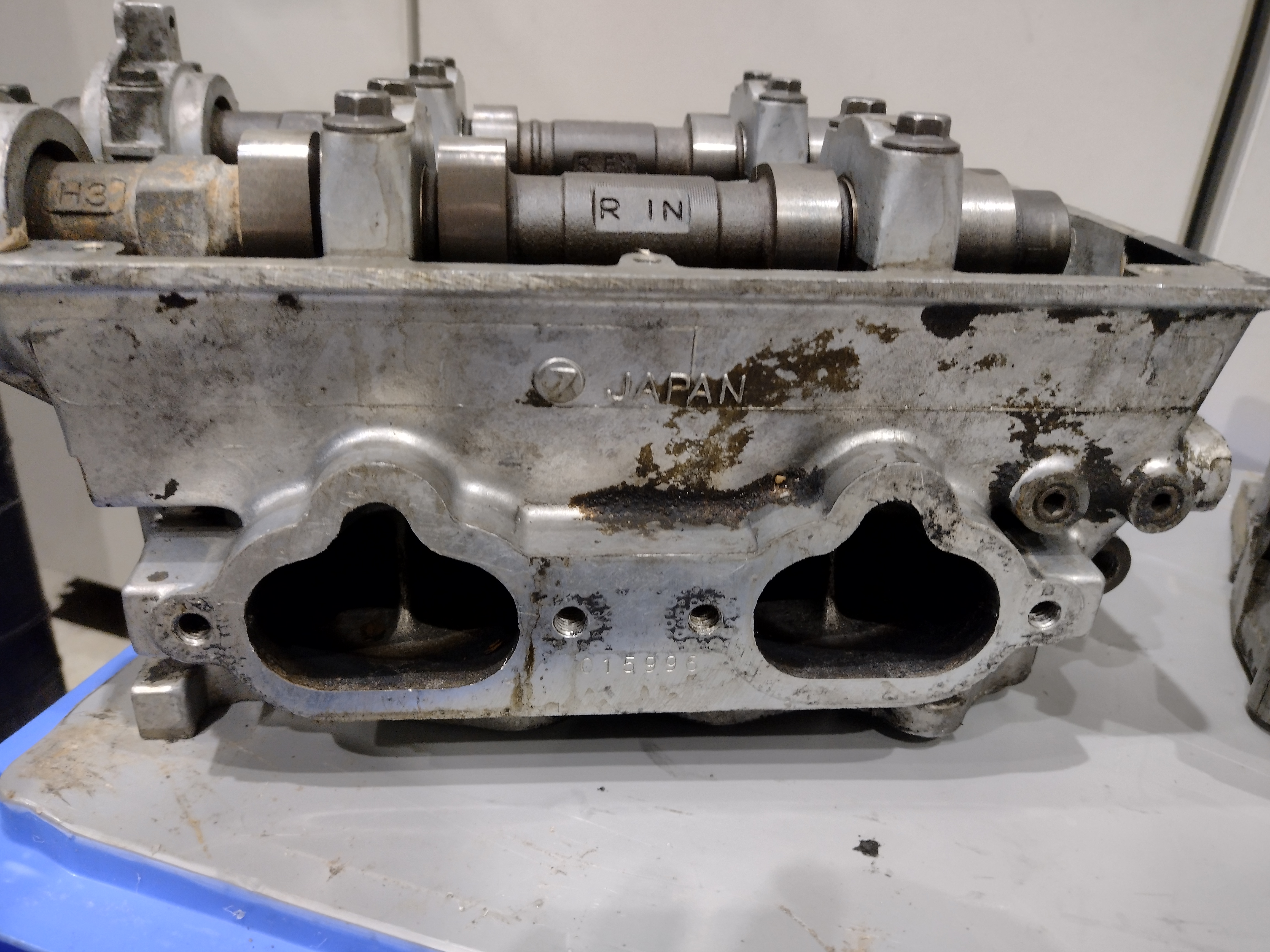 Satz Zylinderköpfe mit Nockenwellen für Subaru Impreza GT WRX V2 EJ20G Turbo