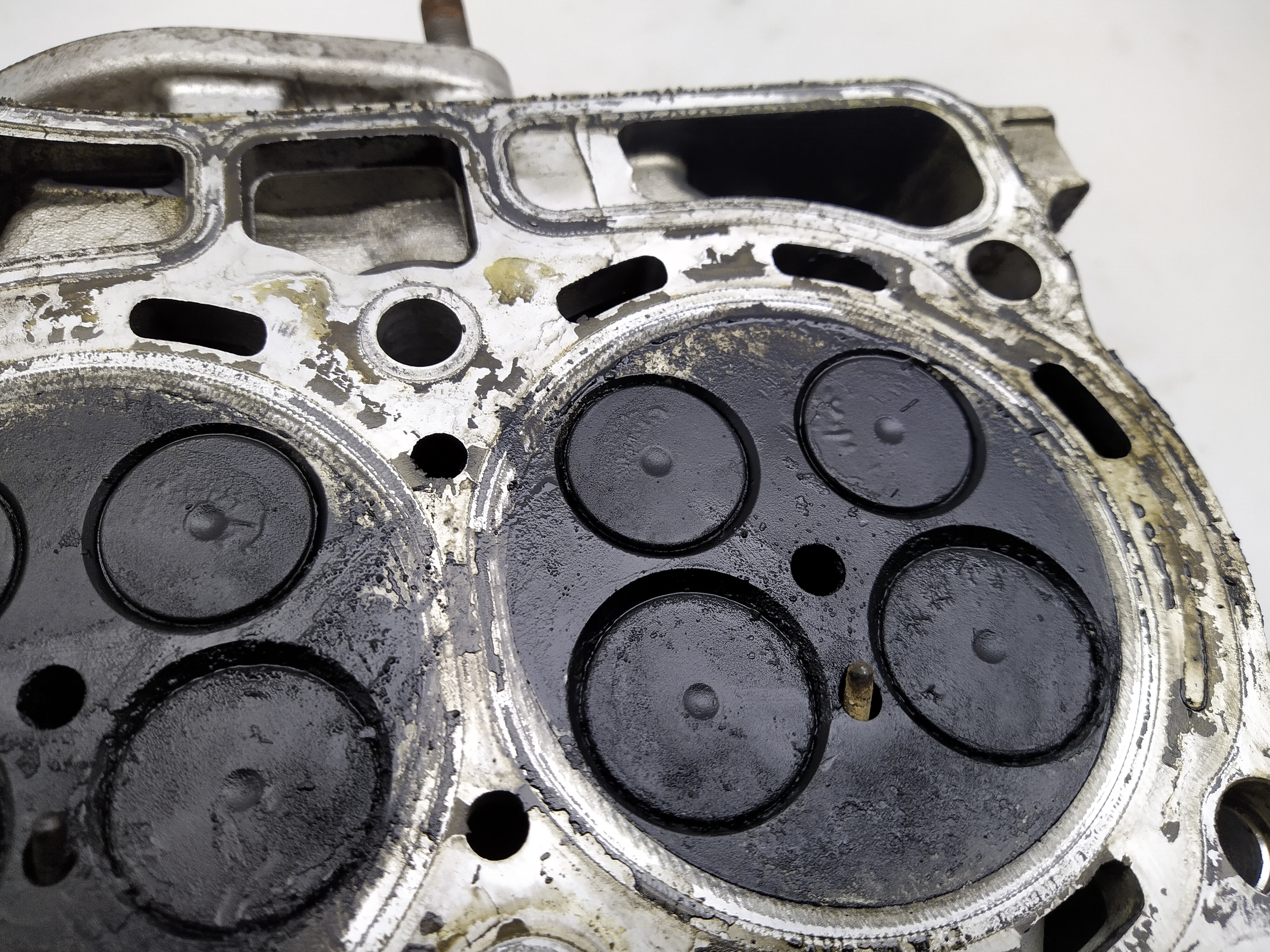 Zylinderkopf links Subaru EE20 Euro 4 Diesel Legacy Outback Forester T20D LH 101