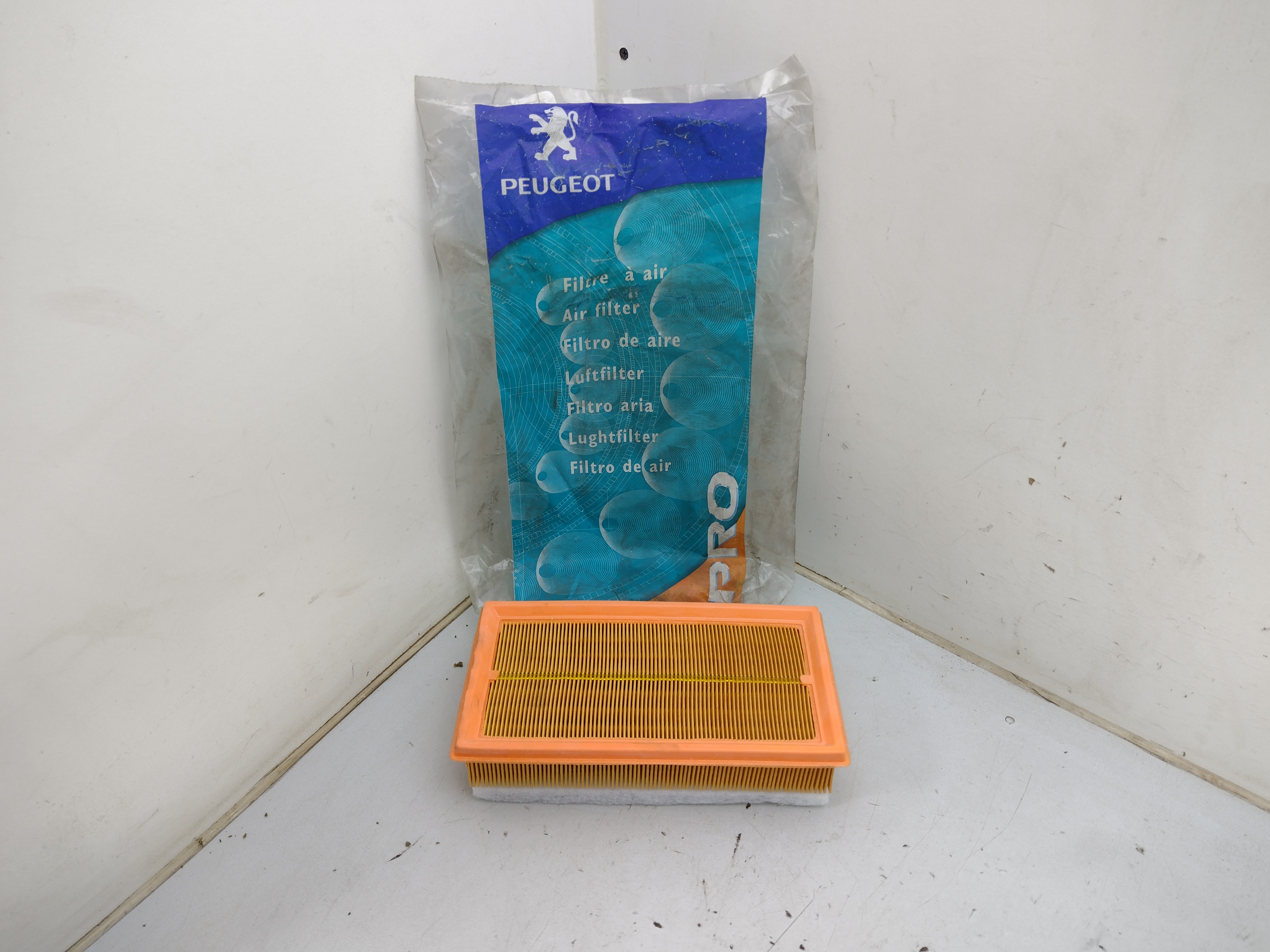 Peugeot / Citroen Luftfilter 1444EQ NOS NEW