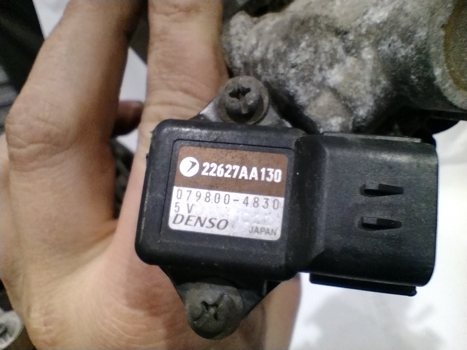 Drosselklappe mit Leerlaufreger und Map Sensor für SUbaru Legacy Impreza 22650AA21B 22627AA130
