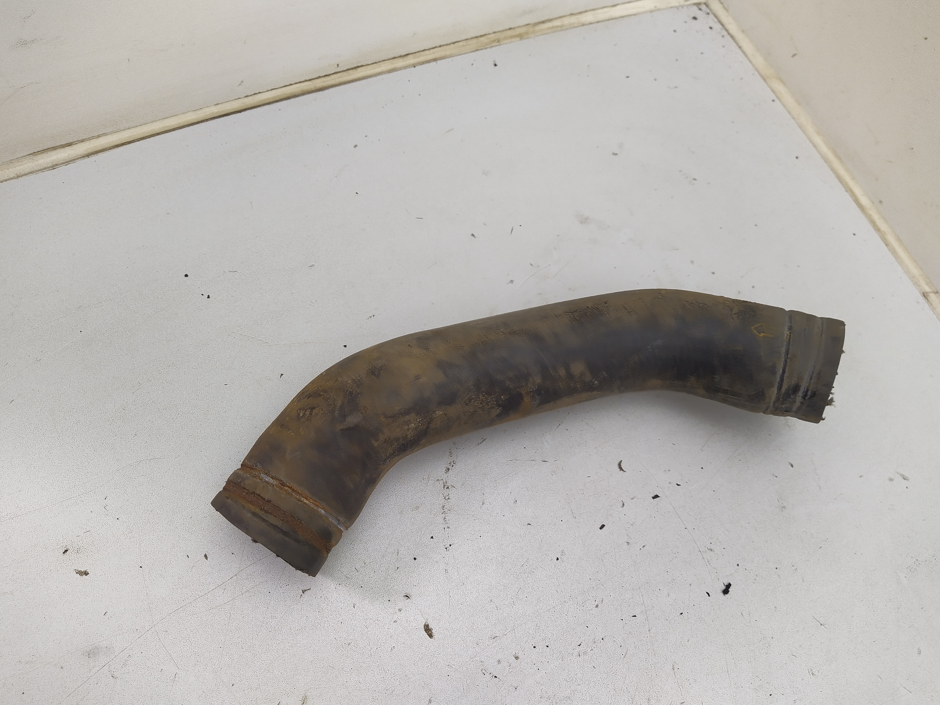 Kühlwasserschlauch unten von Subaru Legacy 3 BE BH