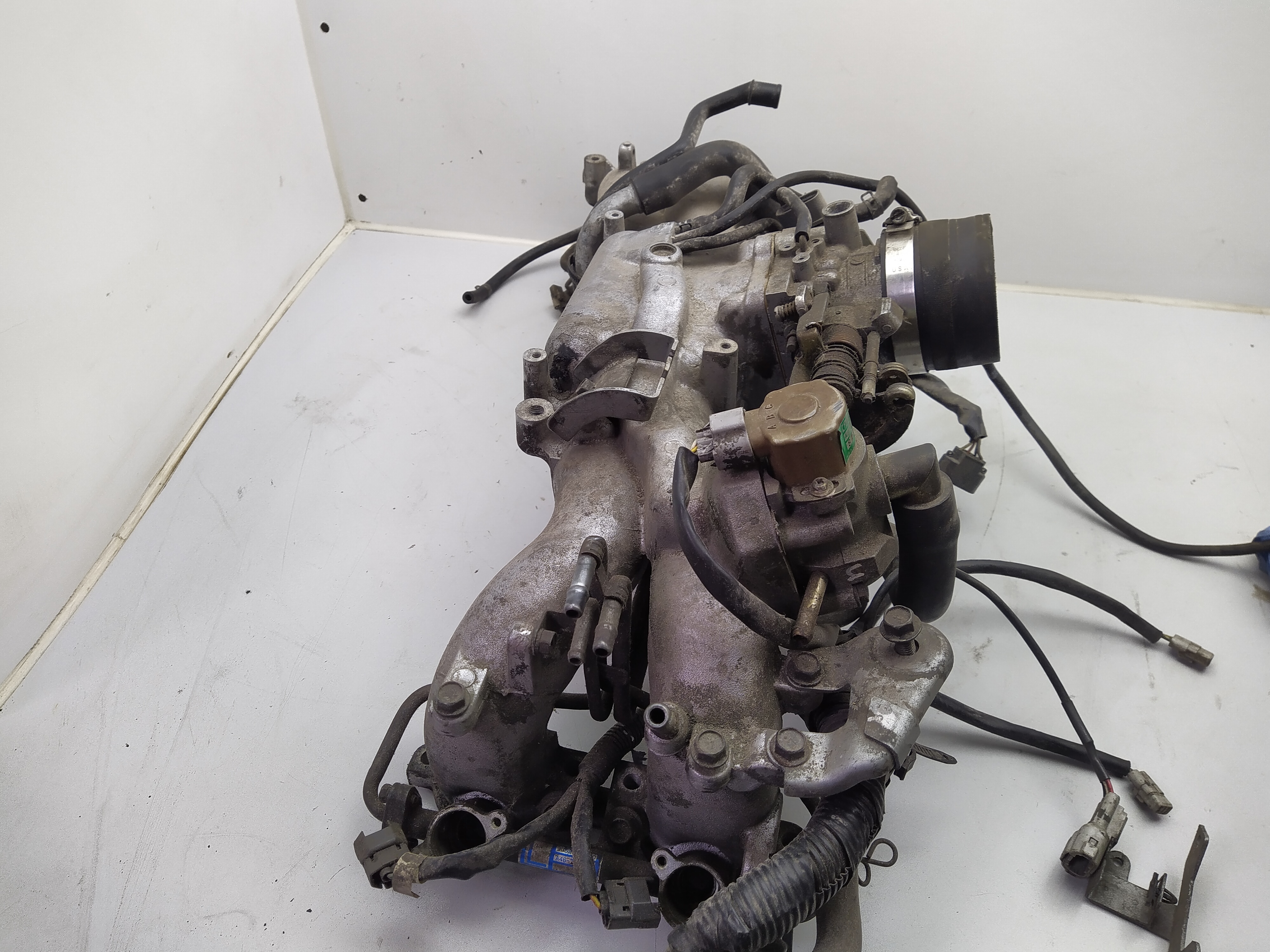 Ansaugbrücke mit Anbauteilen Subaru Legacy Turbo BC BJF 200PS EJ20G