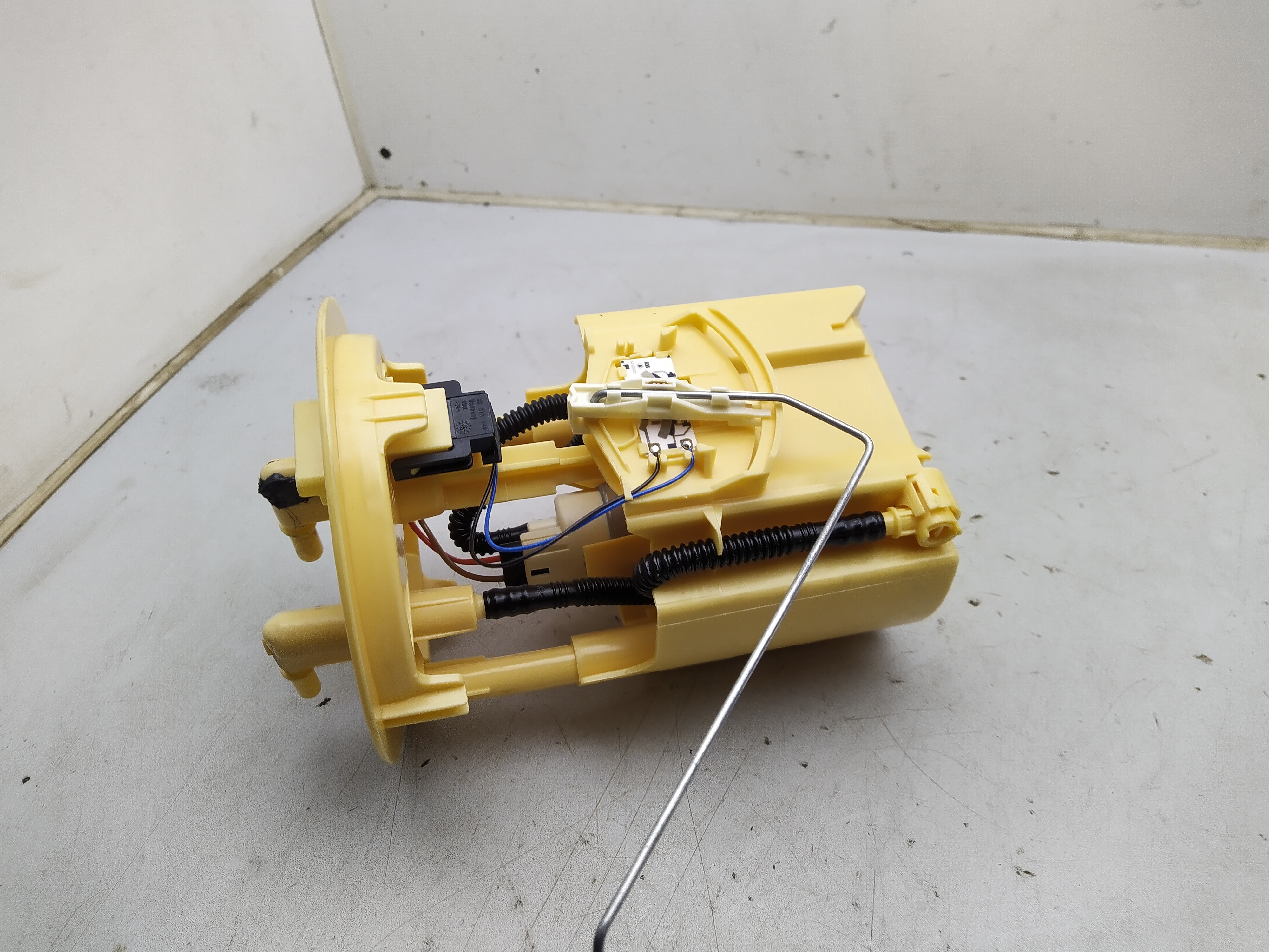 Peugeot 307 CITROËN C5 HDi Kraftstoffpumpe mit Geber 1525W5 NEU NOS NEW