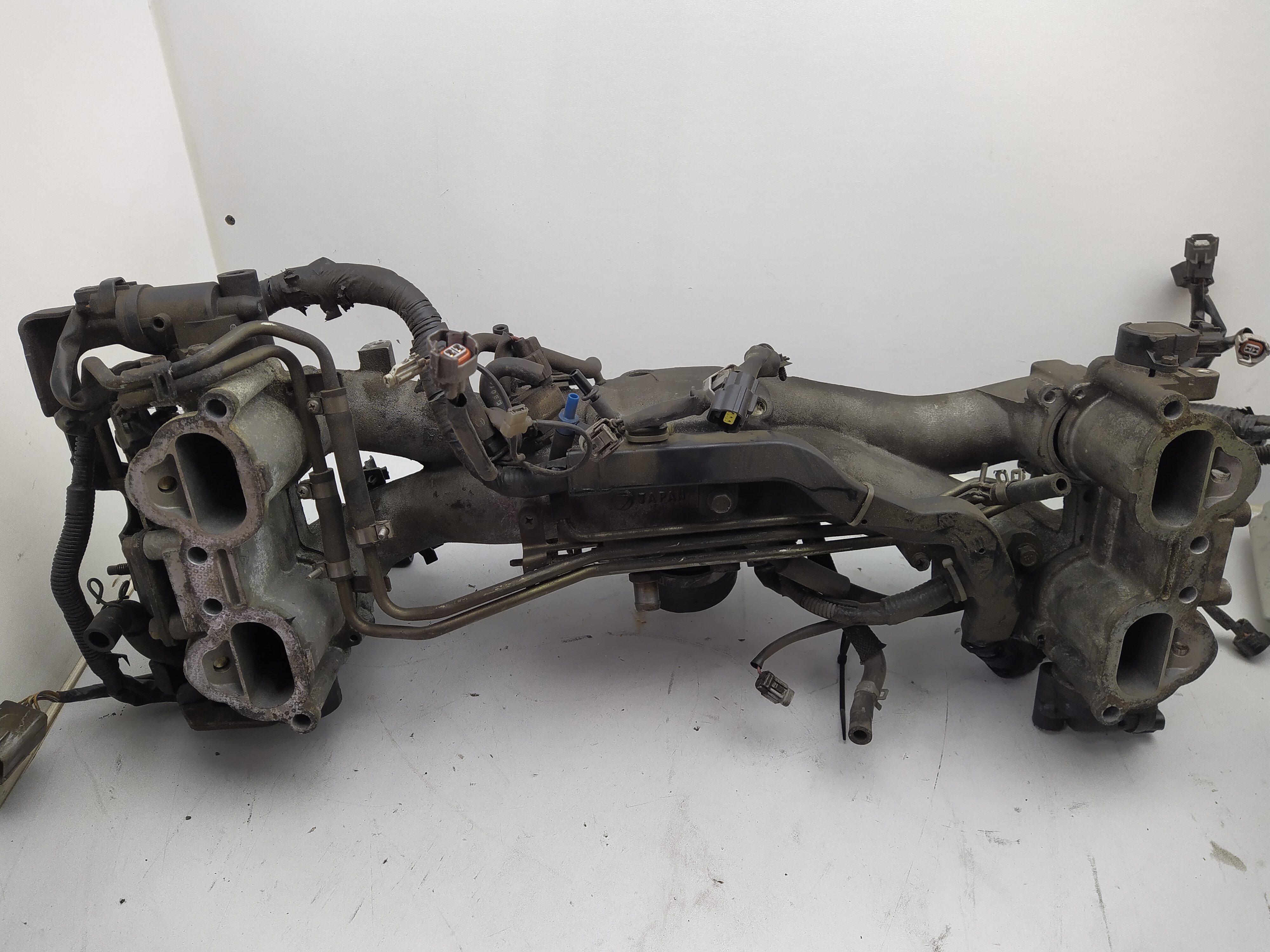 Subaru Impreza WRX Turbo EJ205 Ansaugbrücke mit Anbauteilen Drosselklappe TGV GD GG