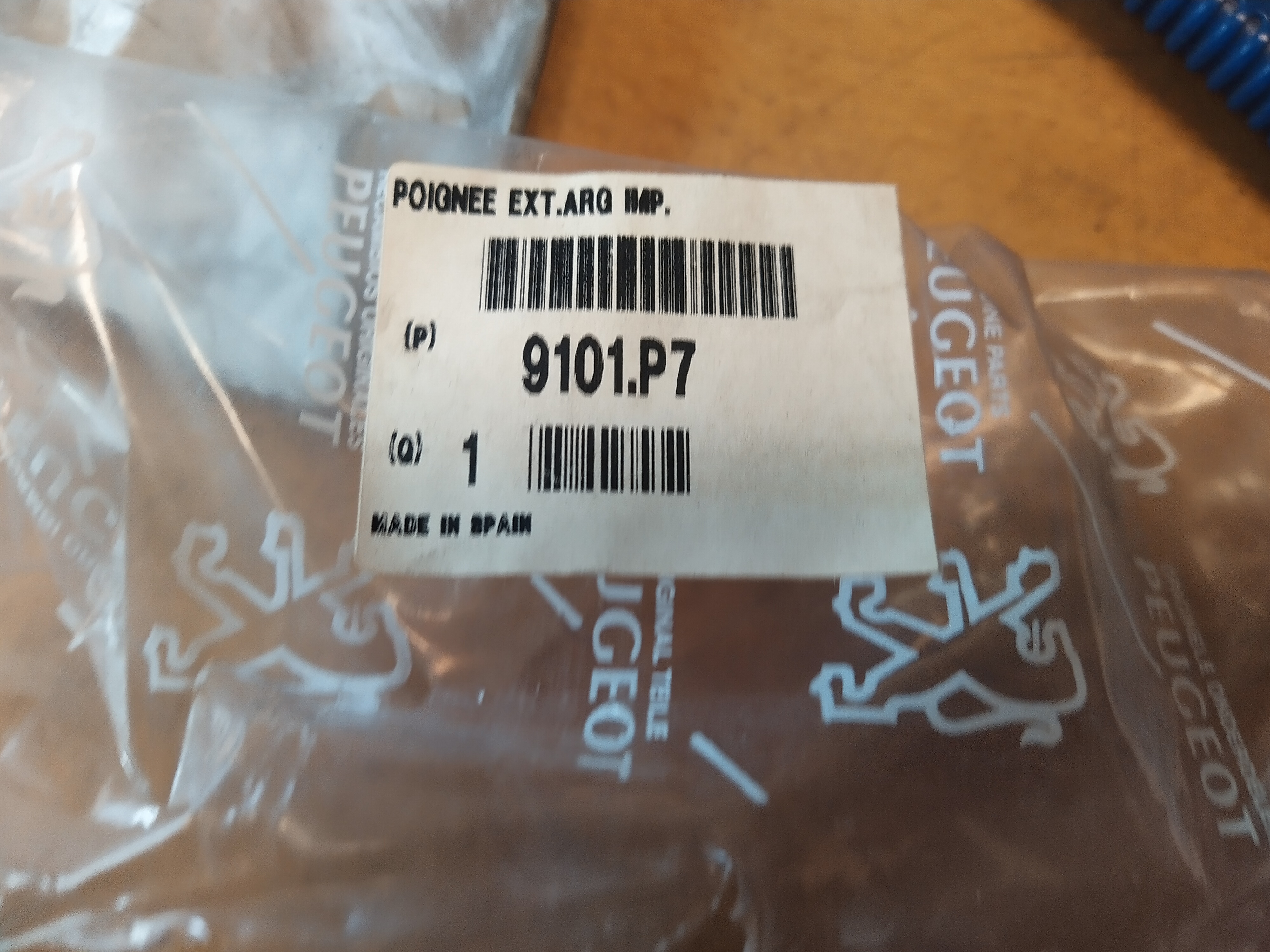 Peugeot 306 Break GRIFF hinten links 9101P7 NEU NOS