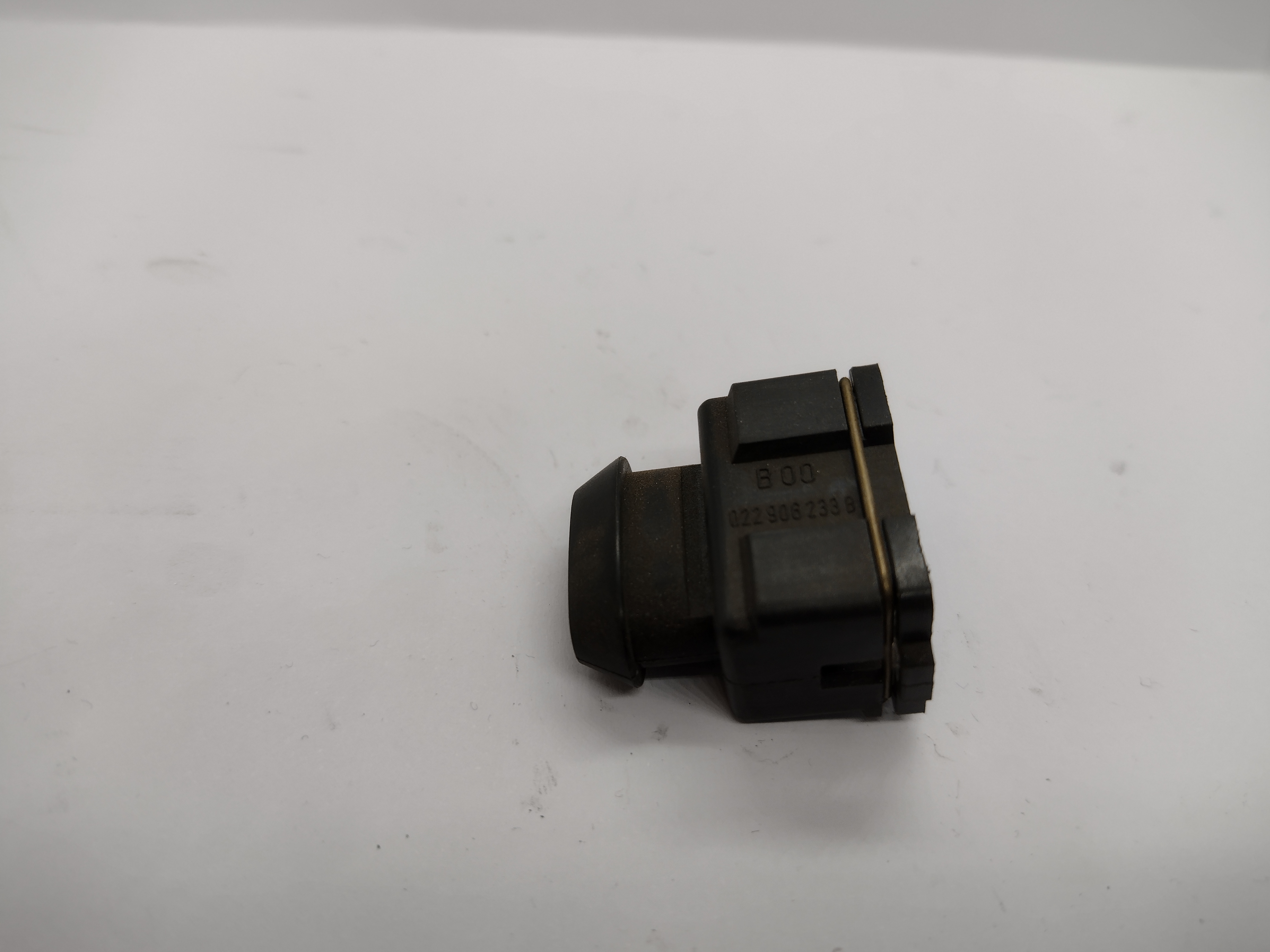 Peugeot / Citroen Steckergehäuse 654225 NEU NOS NEW OEM