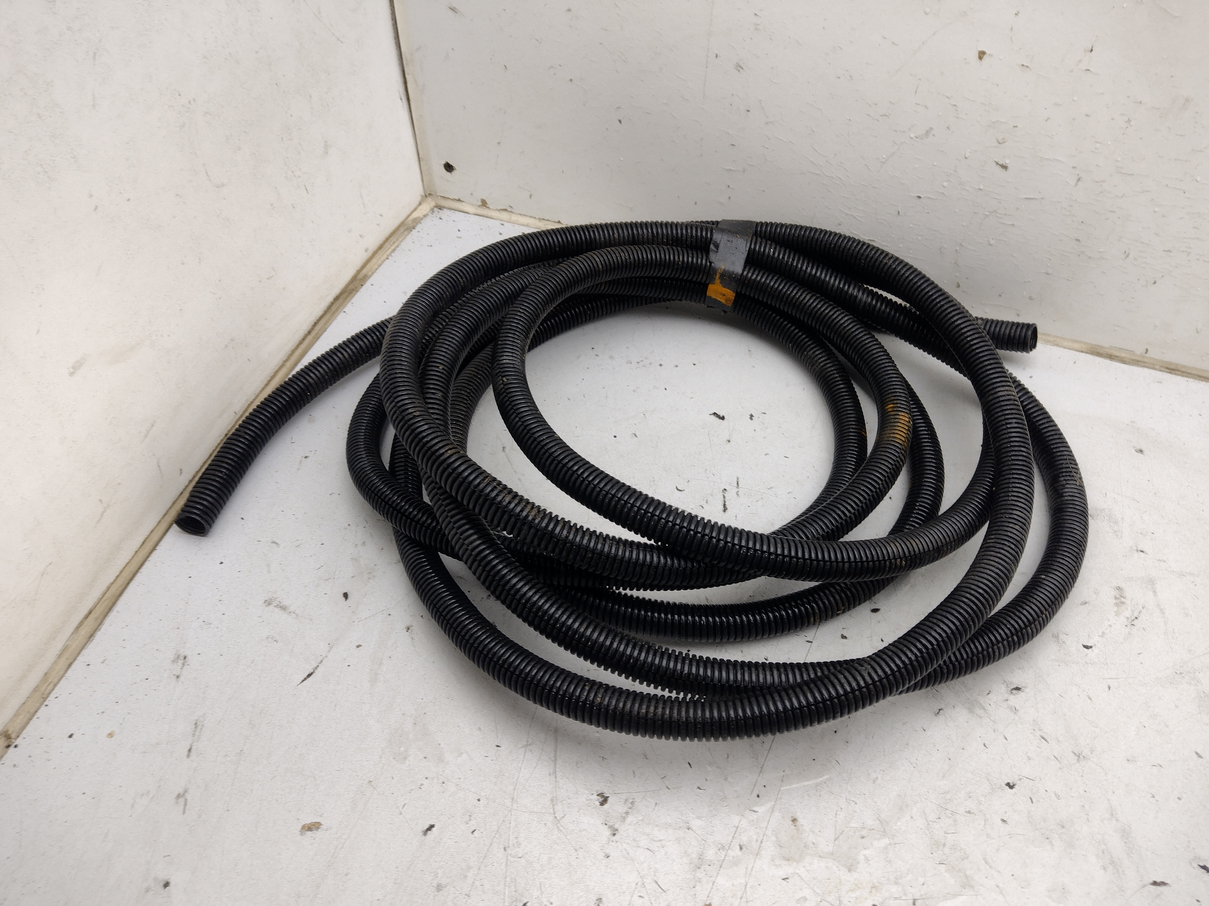 Posten Kabel Wellrohr Kabelschutz