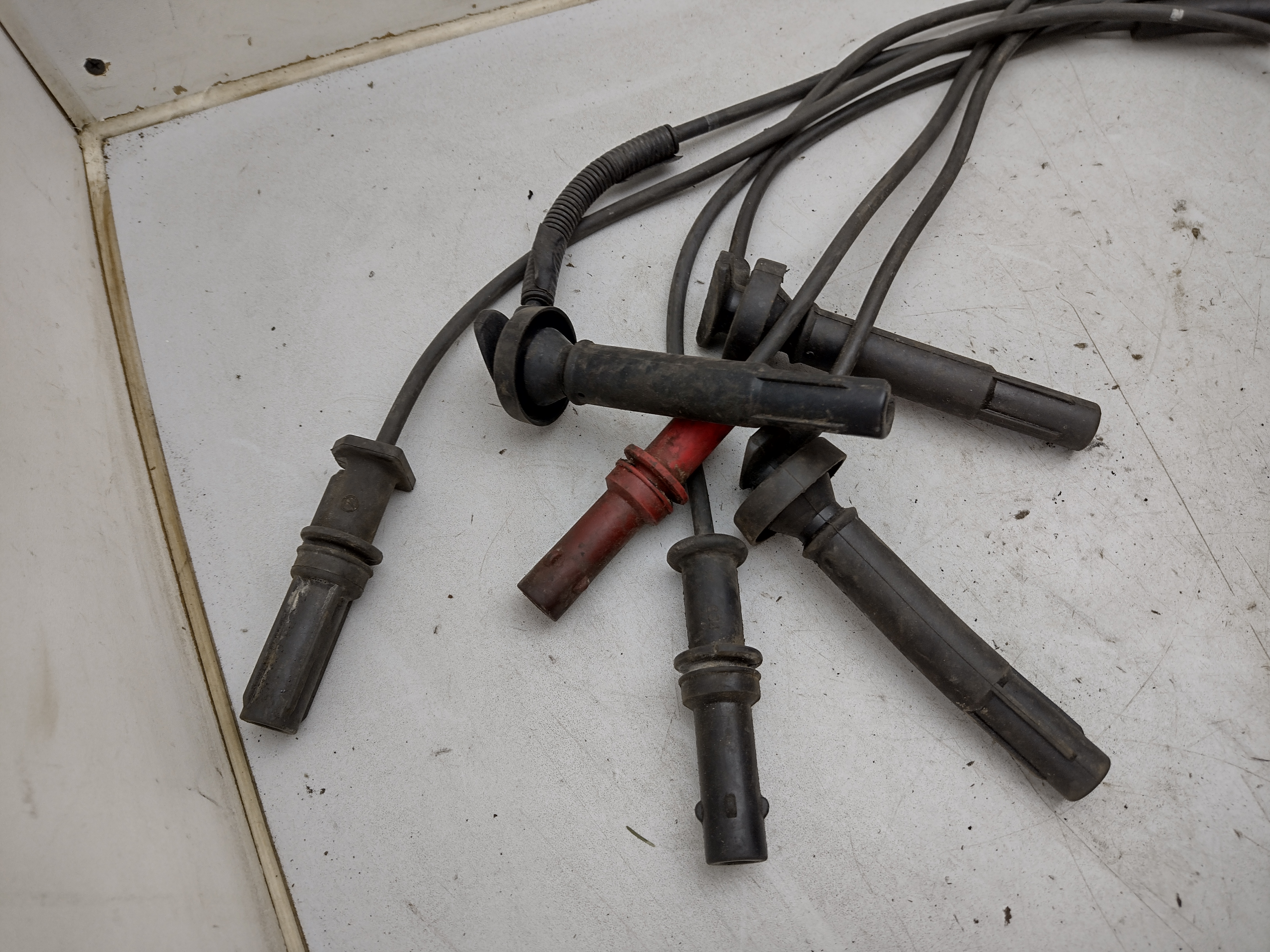 Restbestand Konvolut an Zündkabel für div Subaru Modelle