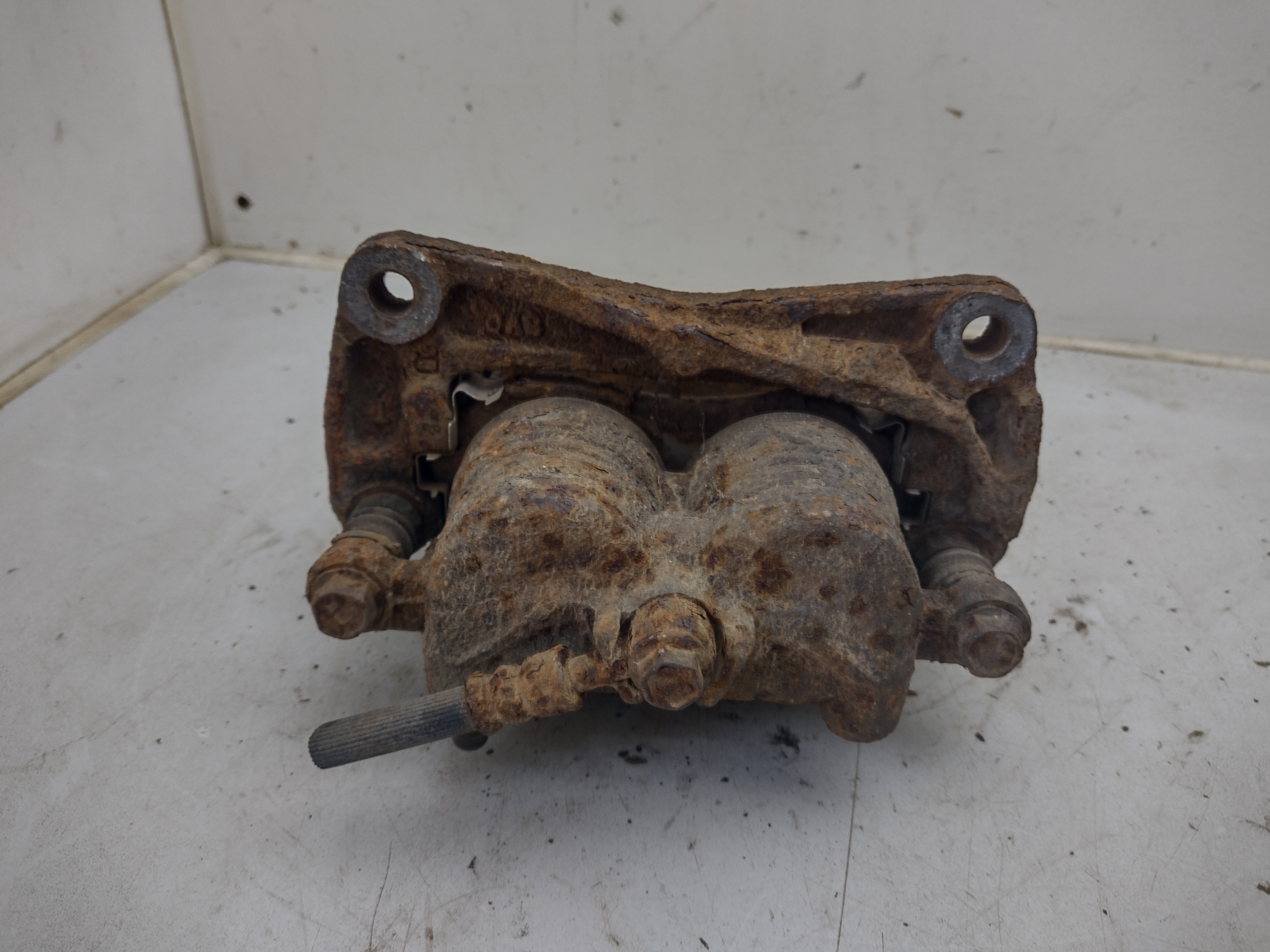 Bremssattel vorne links 2 Kolben für Subaru Legacy Outback 2.5 3.0 BE BG