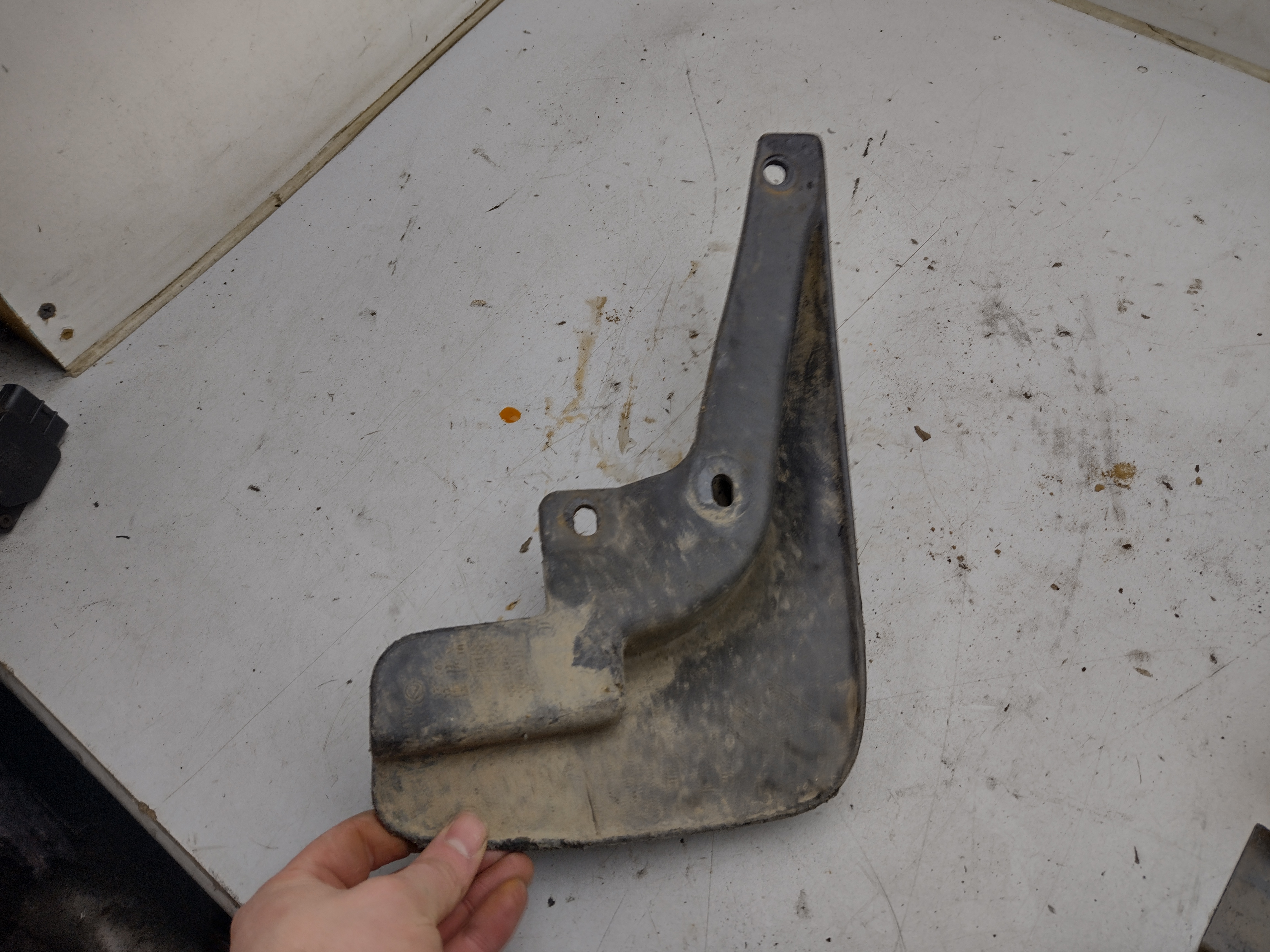 Mudflap Schmutzfänger vorne links für Subaru Impreza GC8 GF8 