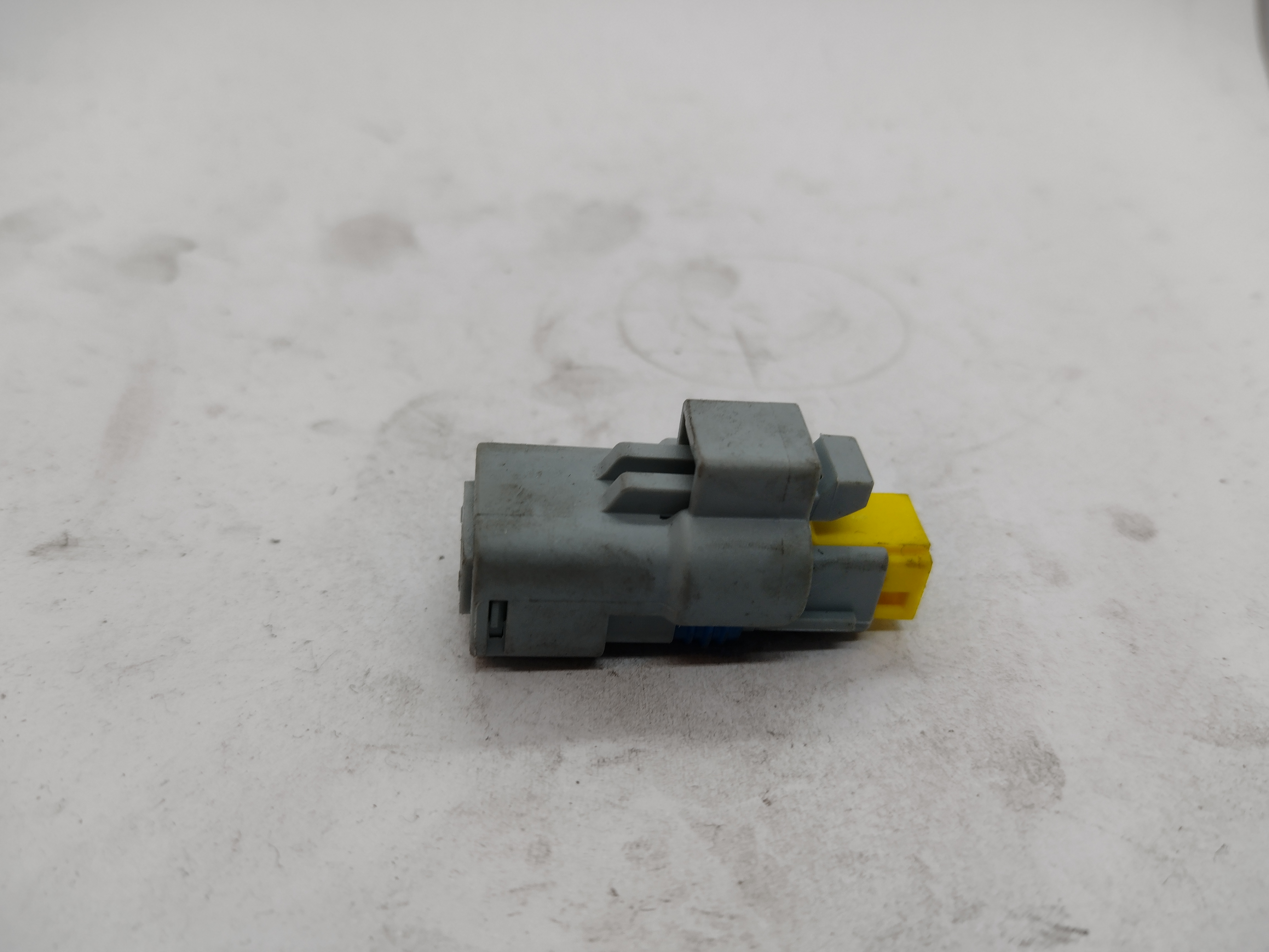 Peugeot / Citroen Steckergehäuse 6541J0 NEU NOS NEW OEM