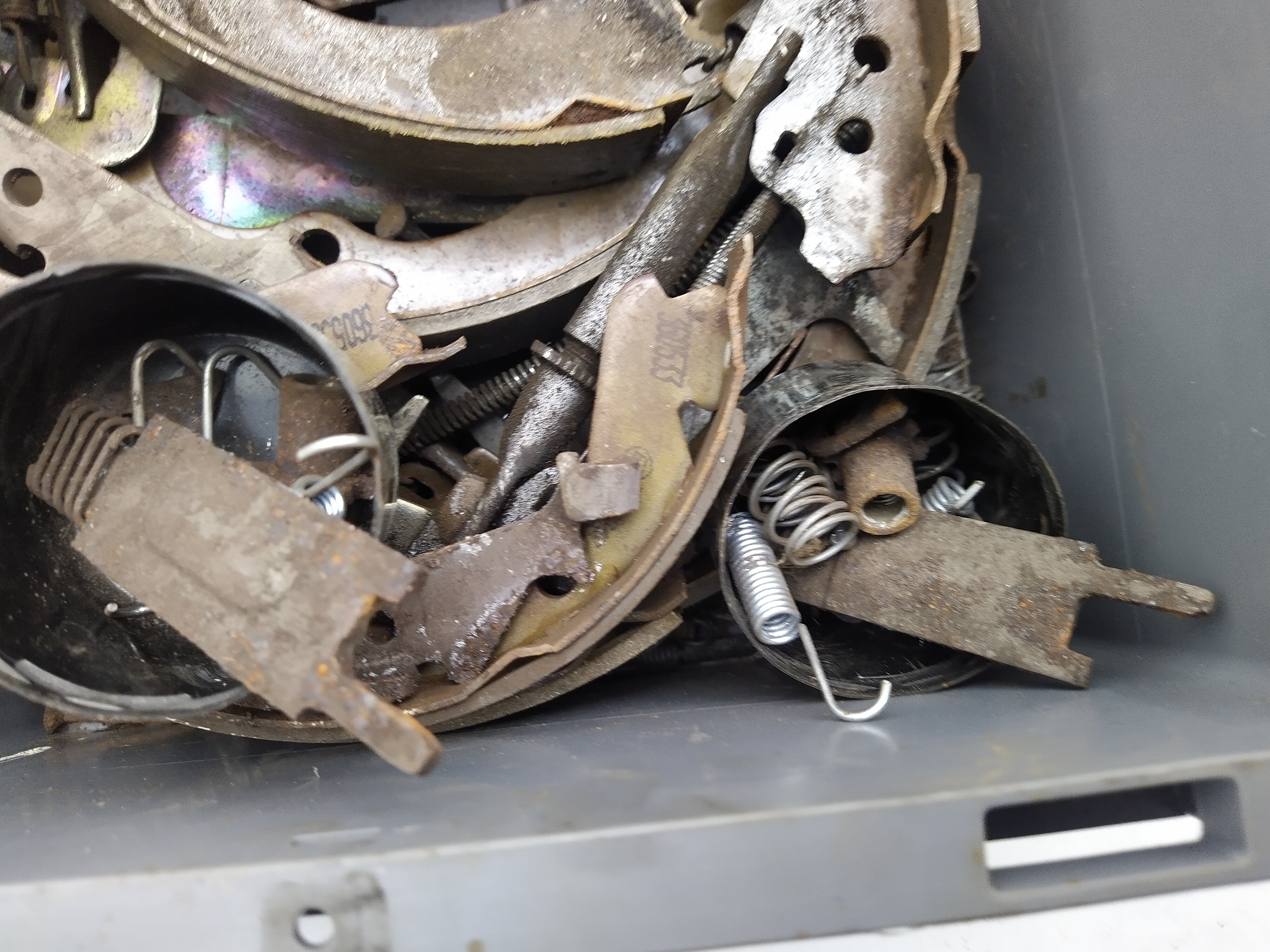Sammlung Sortiment Trommelbremse Ersatzteile Subaru Impreza Legacy Forester