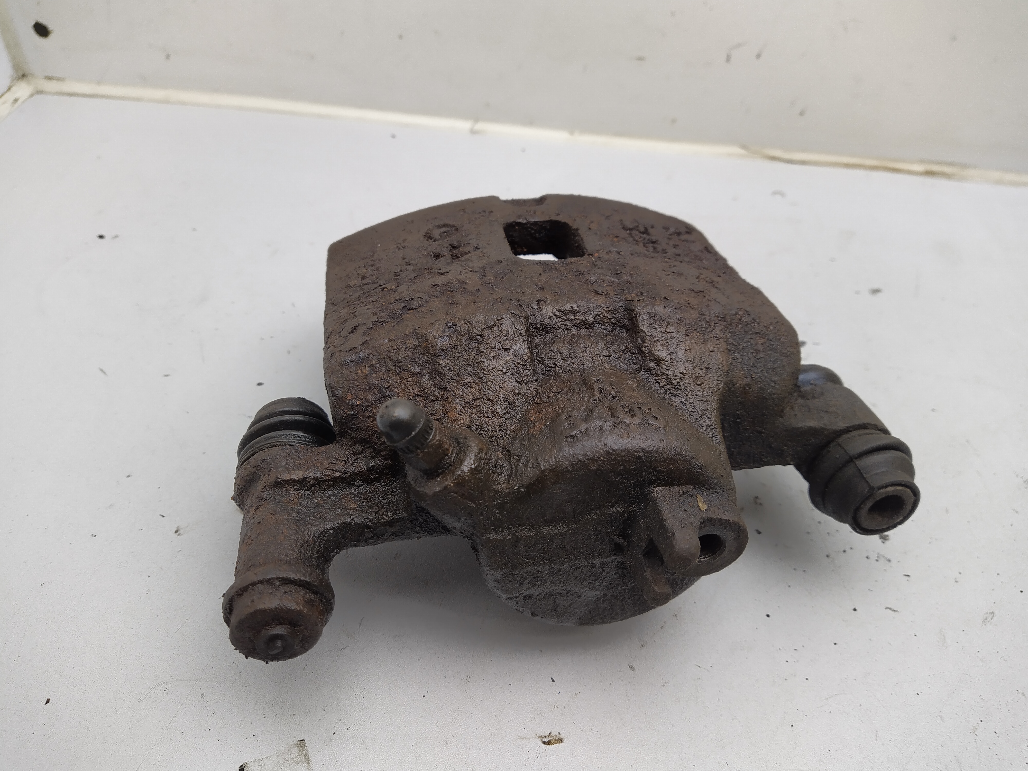 Bremssattel vorne rechts SUBARU IMPREZA GC GF Legacy BD BG Forester SF
