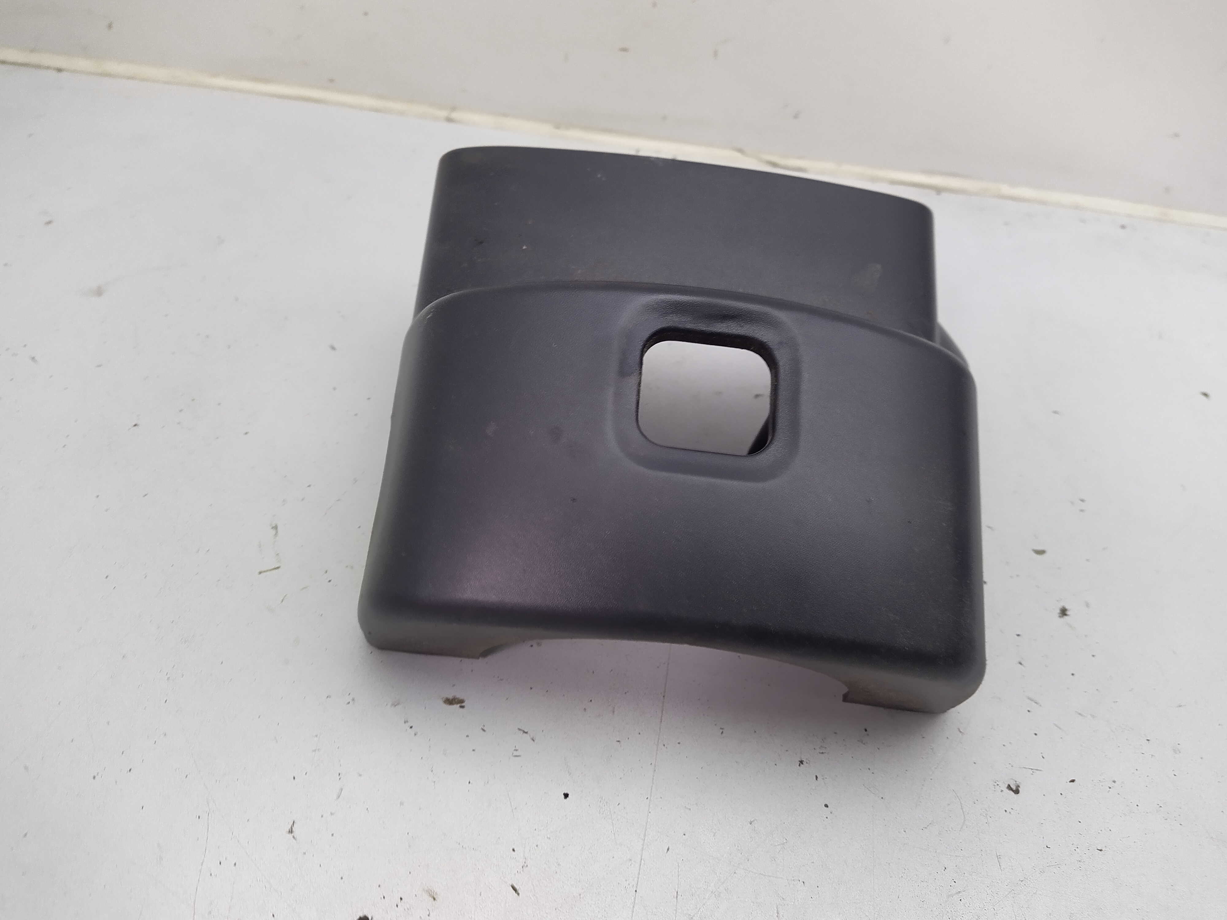 Abdeckung hinter Lenkrad Subaru Impreza GG/GD Bj.01-05 34341AE010