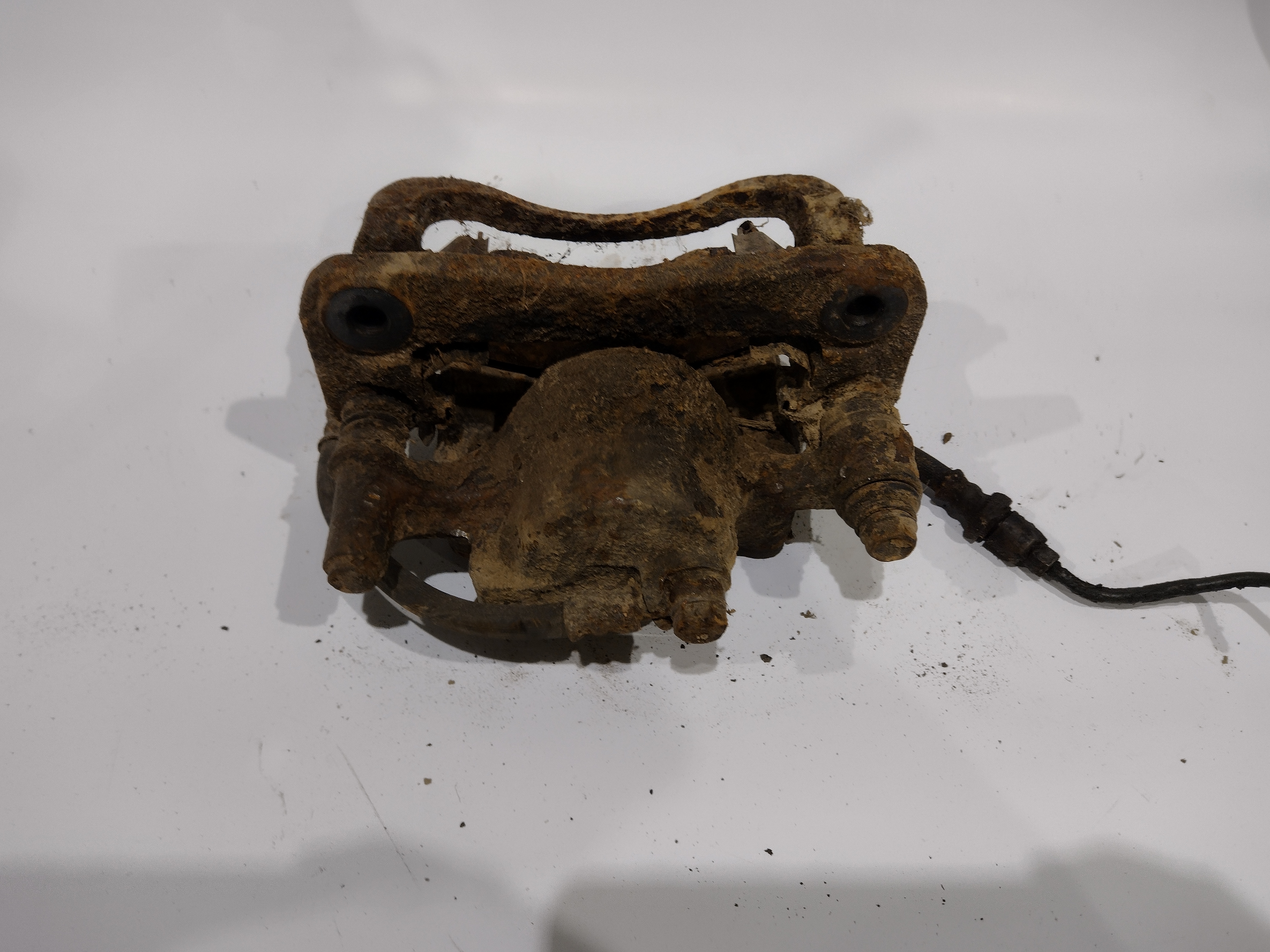 Bremssattel mit Halter vorne links SUBARU Legacy BD BG IMPREZA GC GF  Forester SF