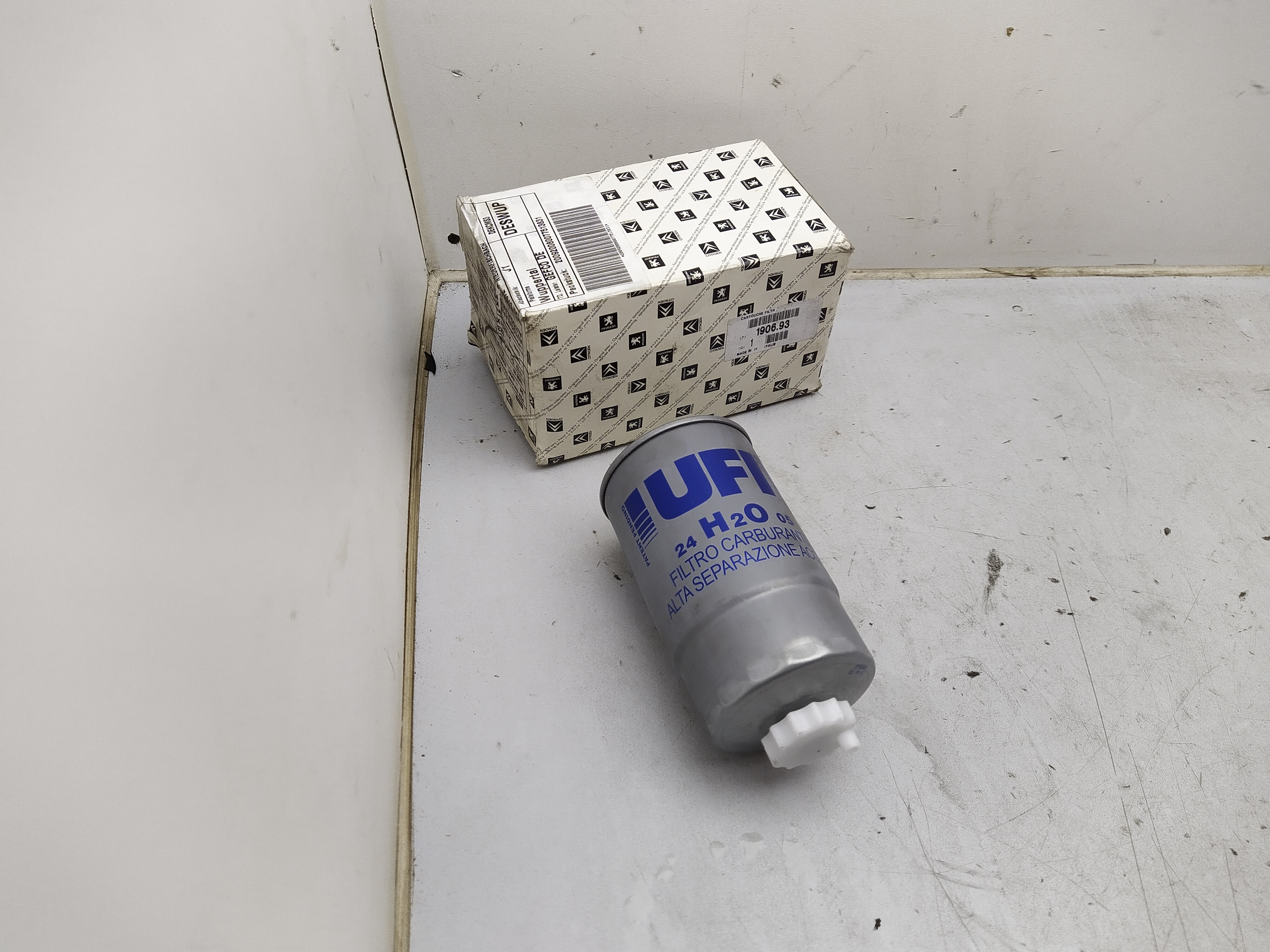 Peugeot 190693 Kraftstofffilter NEU NOS NEW