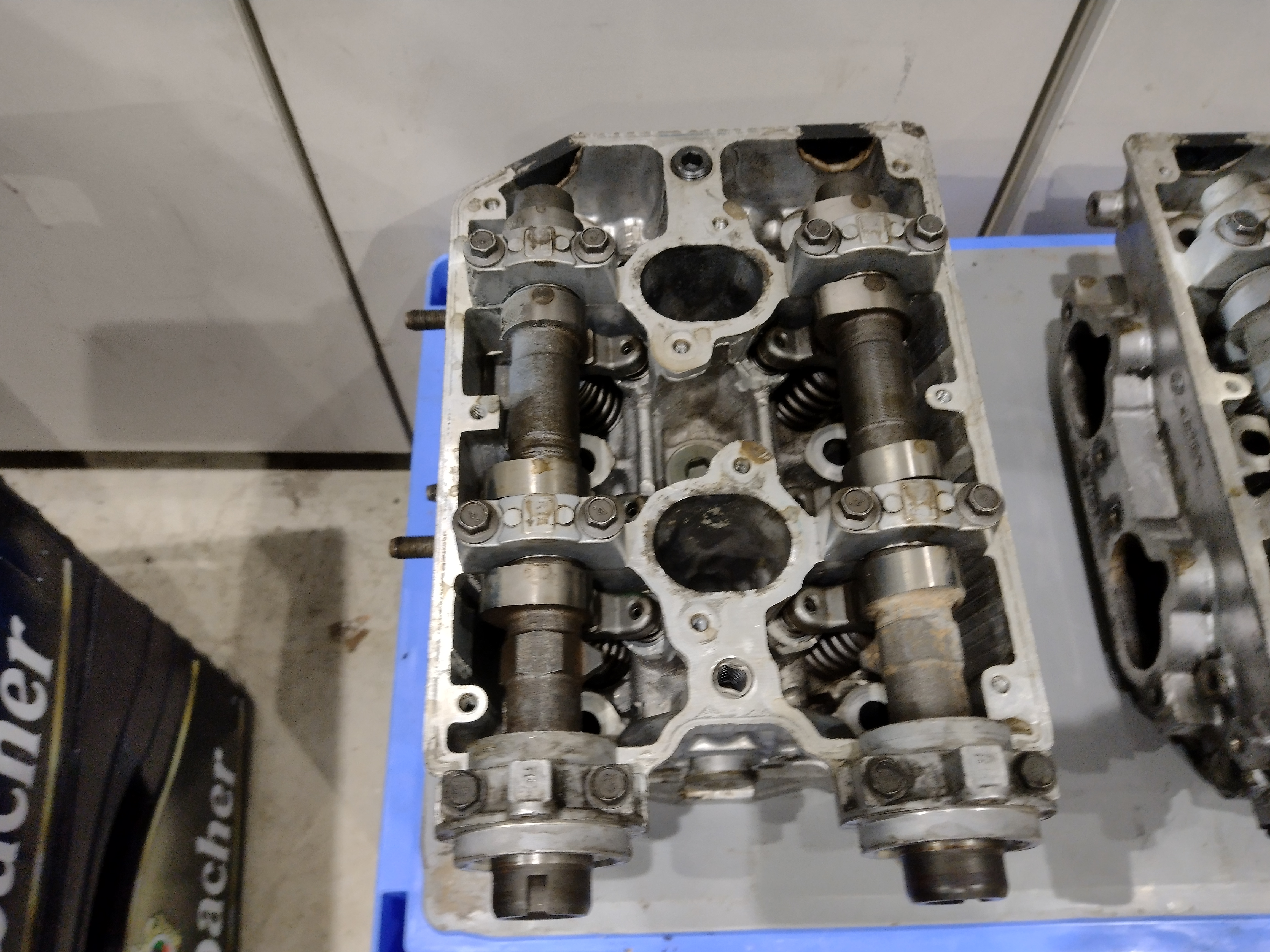 Satz Zylinderköpfe mit Nockenwellen für Subaru Impreza GT WRX V2 EJ20G Turbo