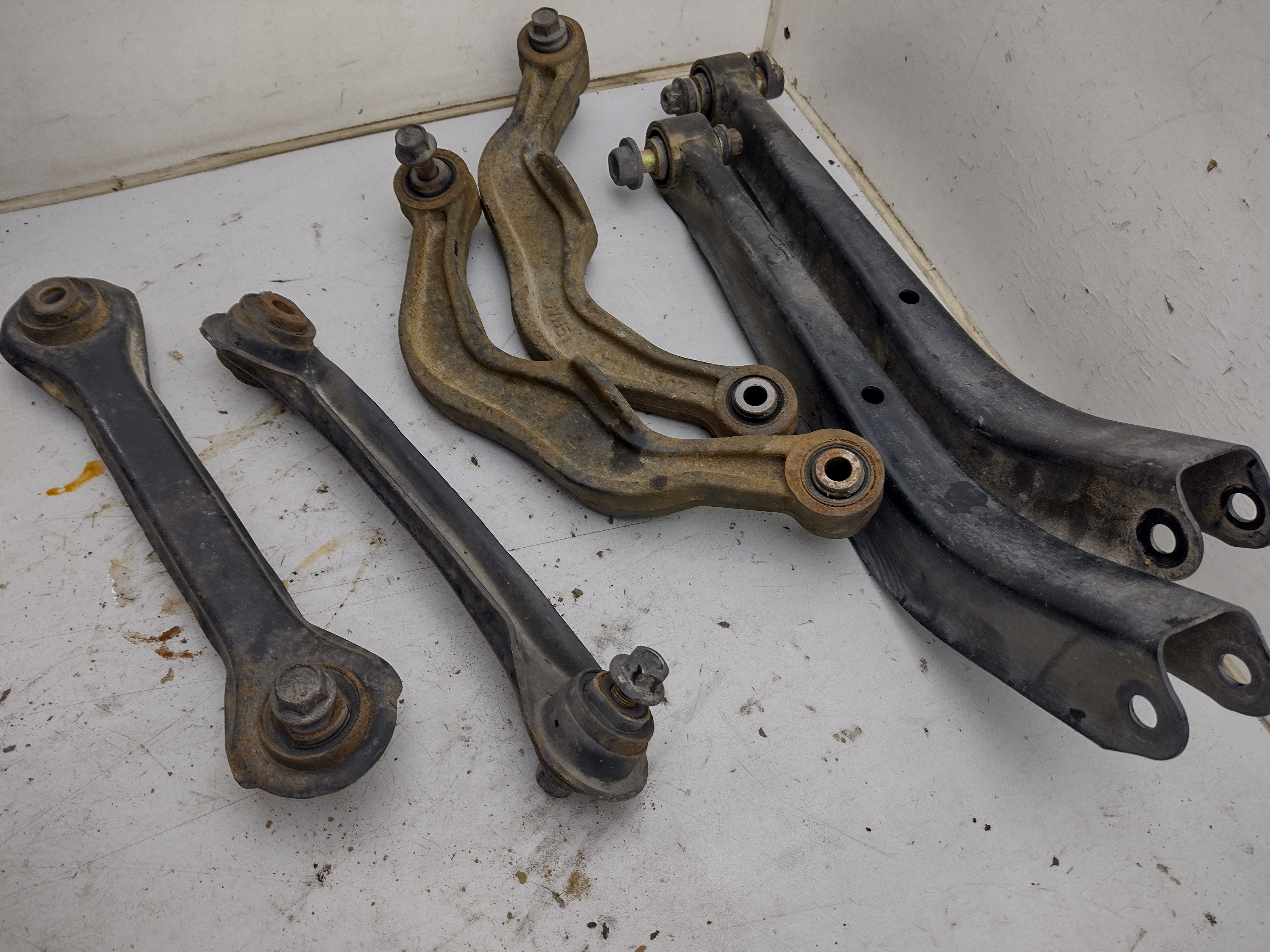 Satz Lenker Hinterachse für Subaru Legacy 3 Outback BE BH 98-01