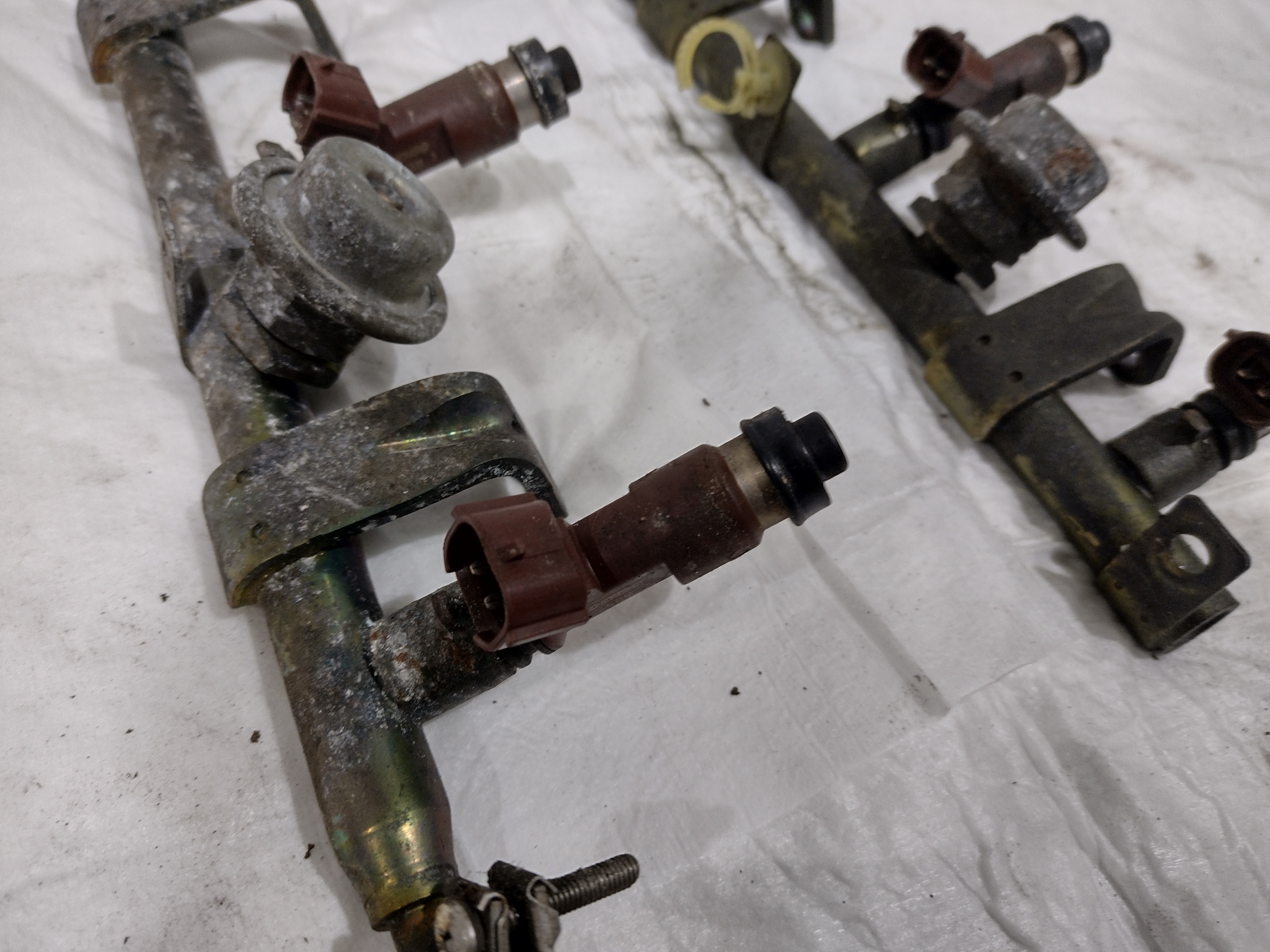 Einspritzgalerie Einspritzdüsen für Subaru Legacy Spec B 3.0l 4 BL BP und Outback H6 BL BP EZ30D