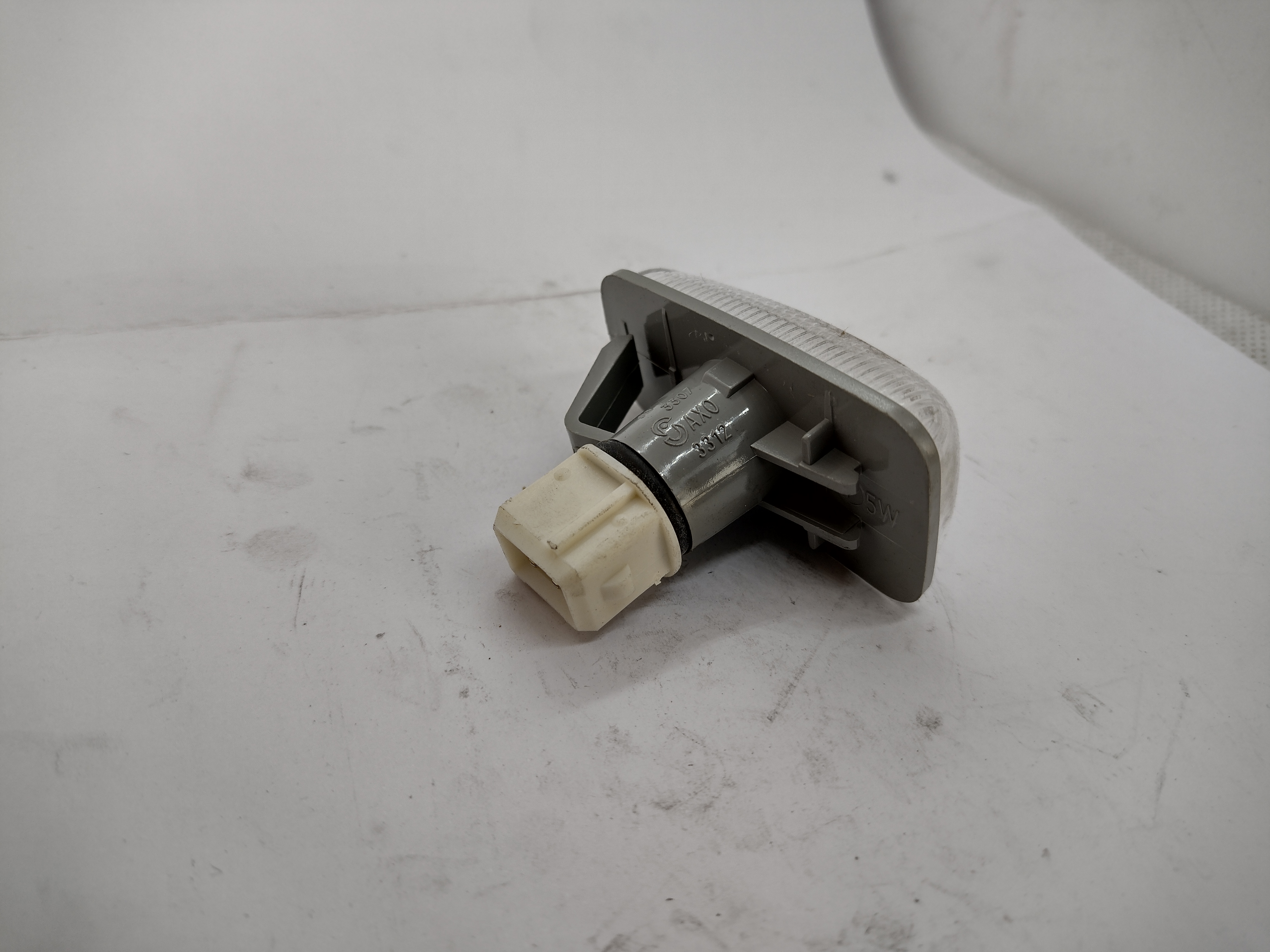 Seitenblinker für links oder rechts 632562 NEU NOS NEW OEM