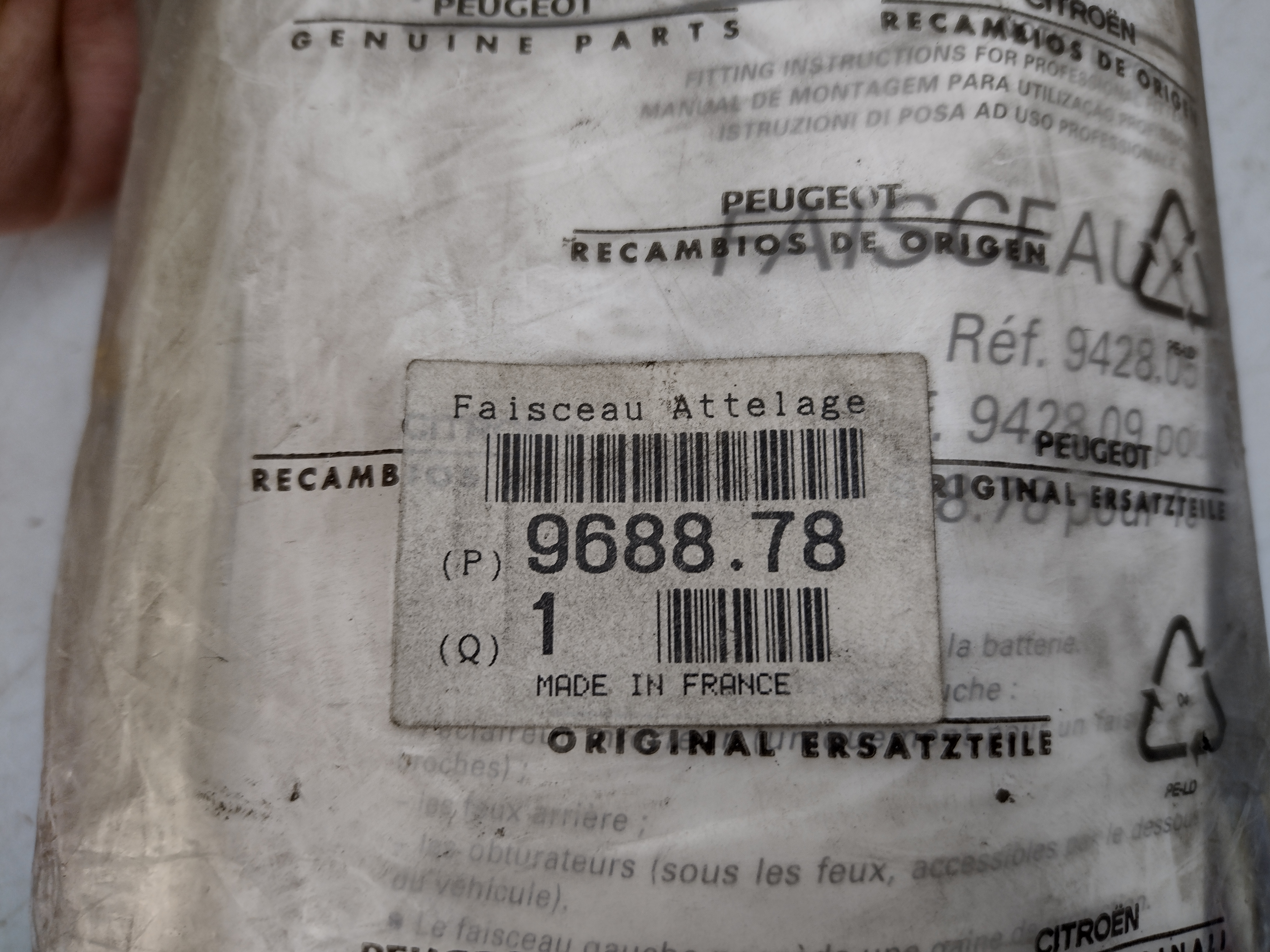 Peugeot PARTNER / Citroen Berlingo Elektrosatz, Anhängevorrichtung 968878 NOS NEW OEM