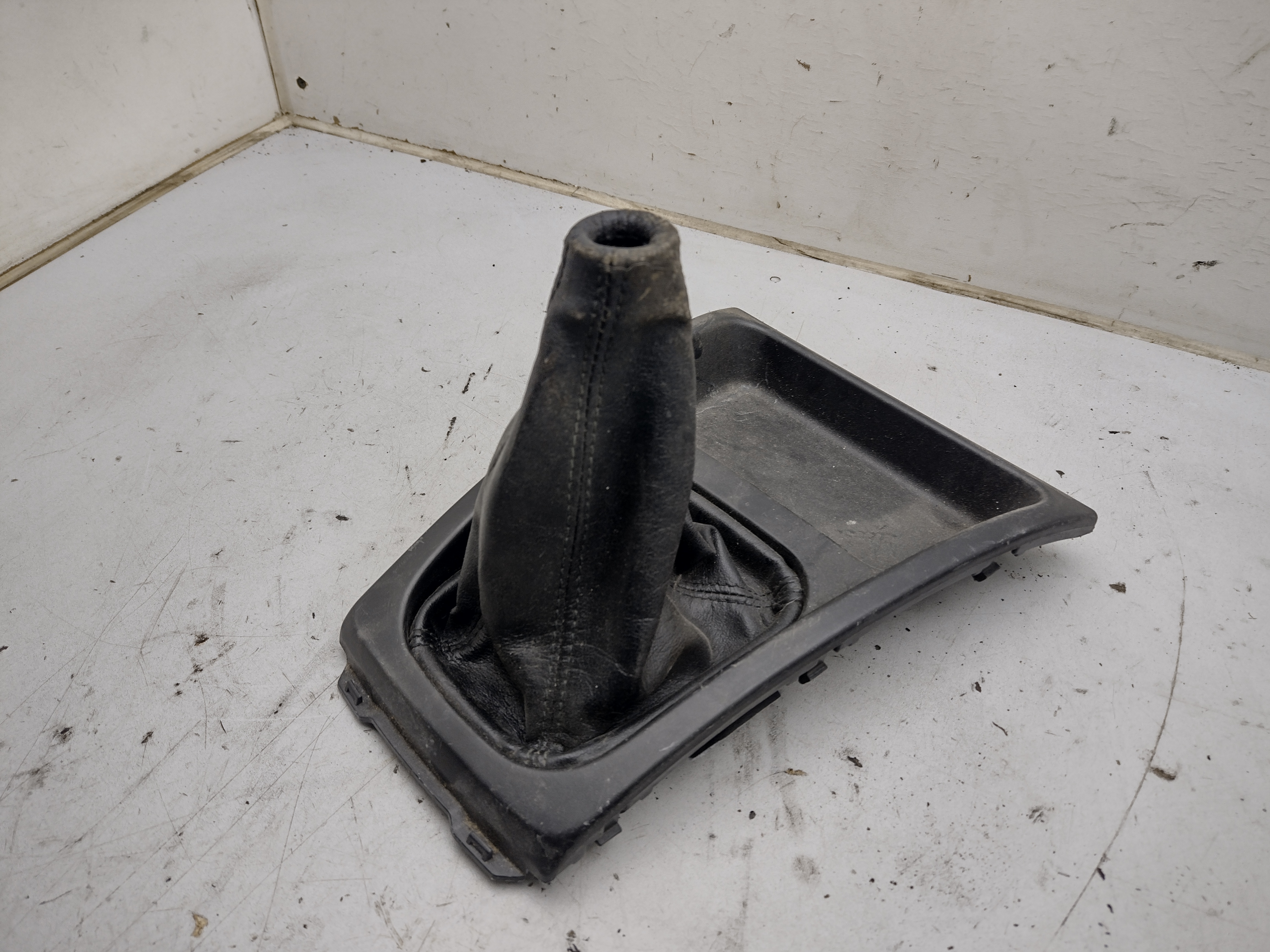 Schaltkulisse mit Leder Schaltsack für Subaru Impreza GC GF 93-00 92071FA030