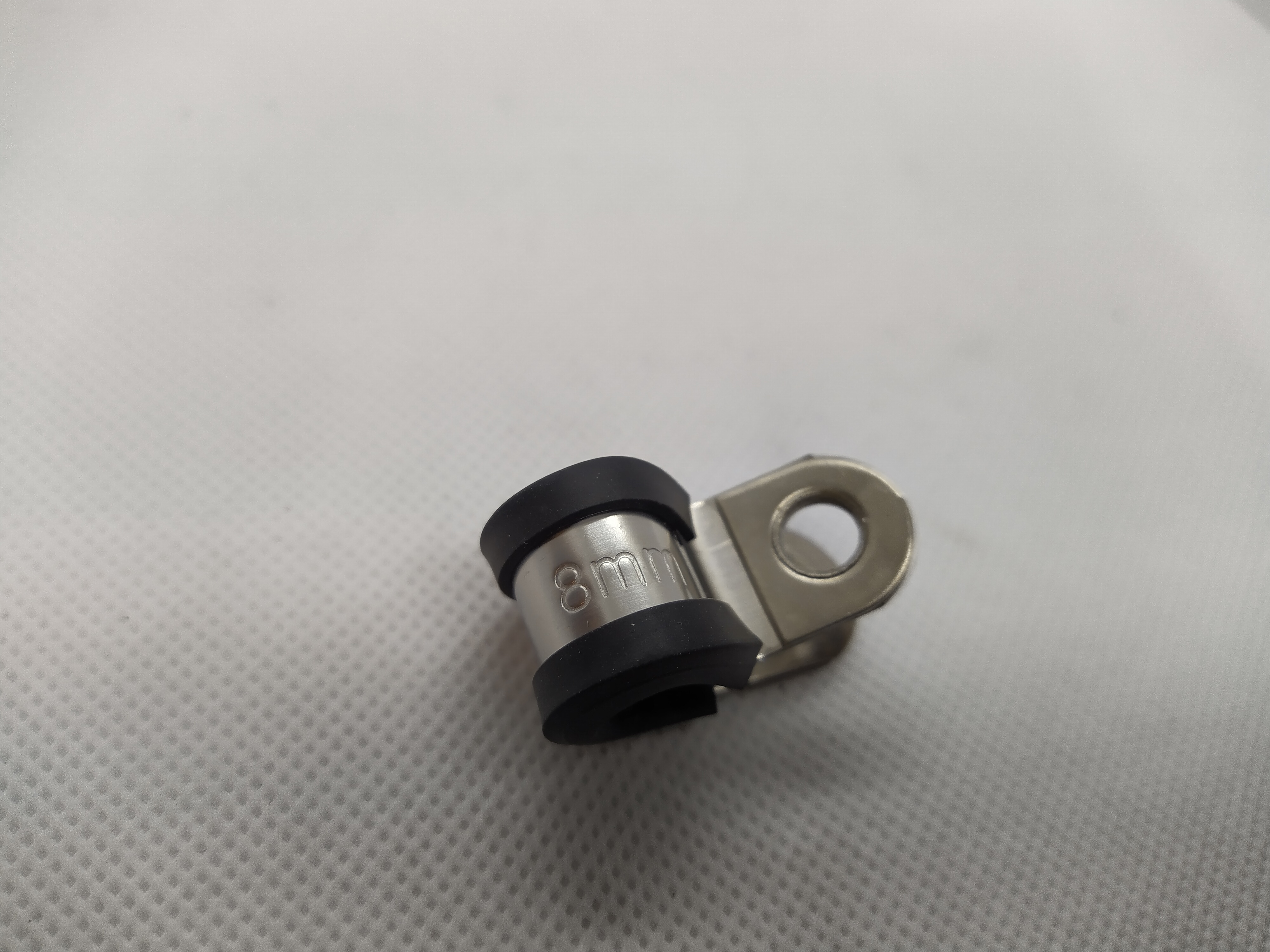8mm gepolsterte Schlauchbefestigungsschlaufe Schlauchklemme aus Edelstahl V2A