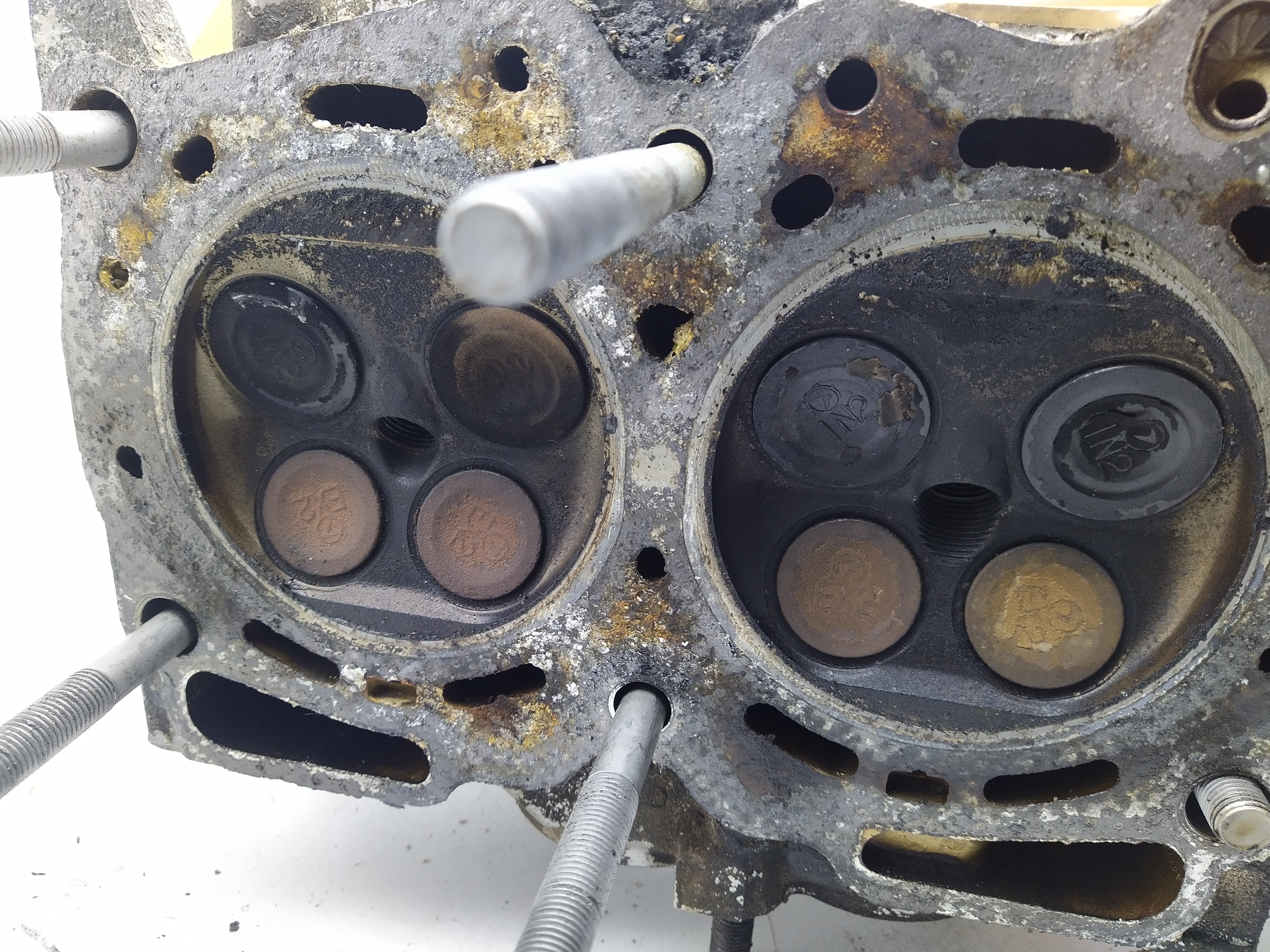 Paar Zylinderköpfe Subaru Legacy 1 BC BJF 2.0 Subaru Impreza GC GF 116PS