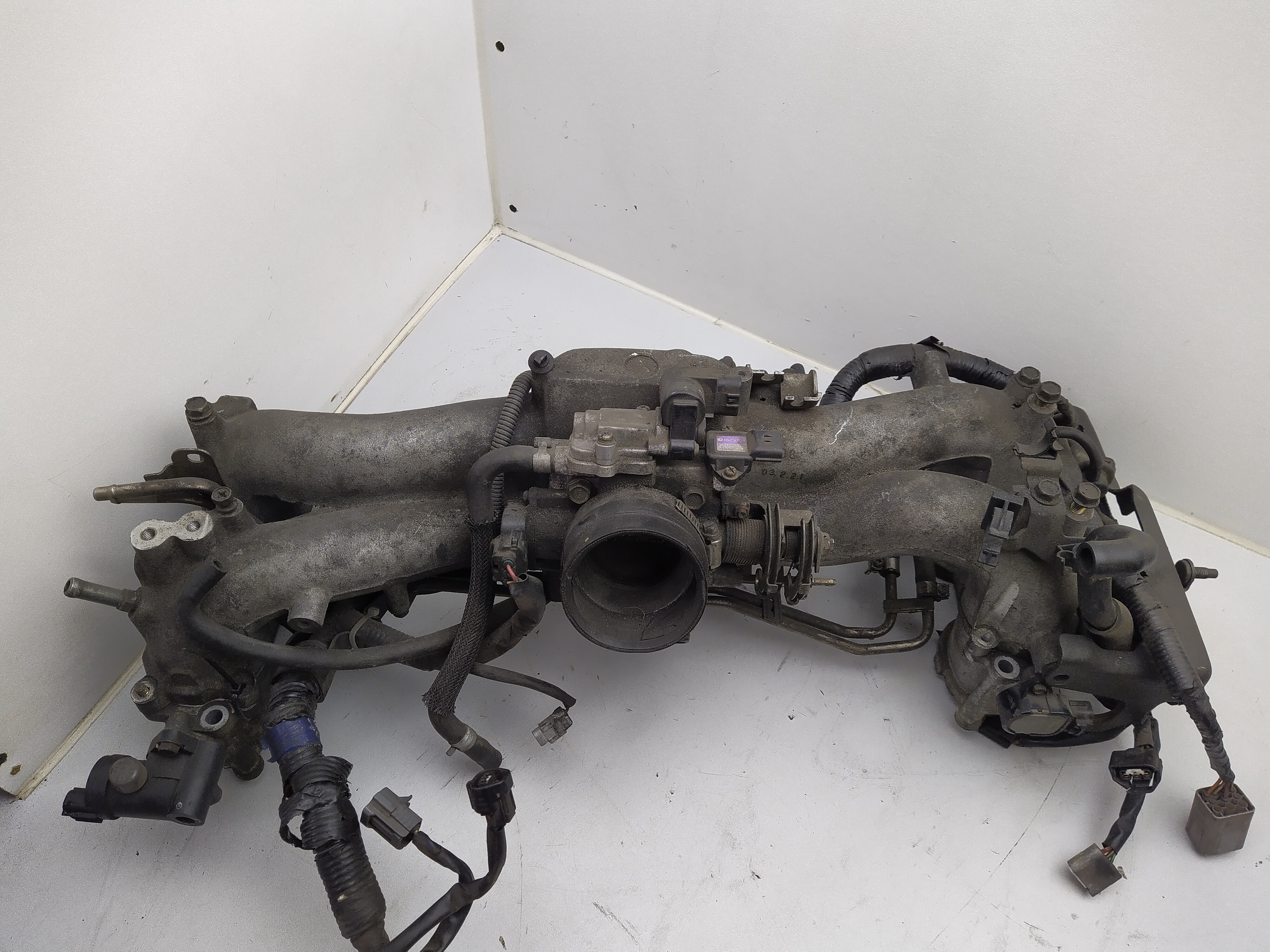 Subaru Impreza WRX Turbo EJ205 Ansaugbrücke mit Anbauteilen Drosselklappe TGV GD GG