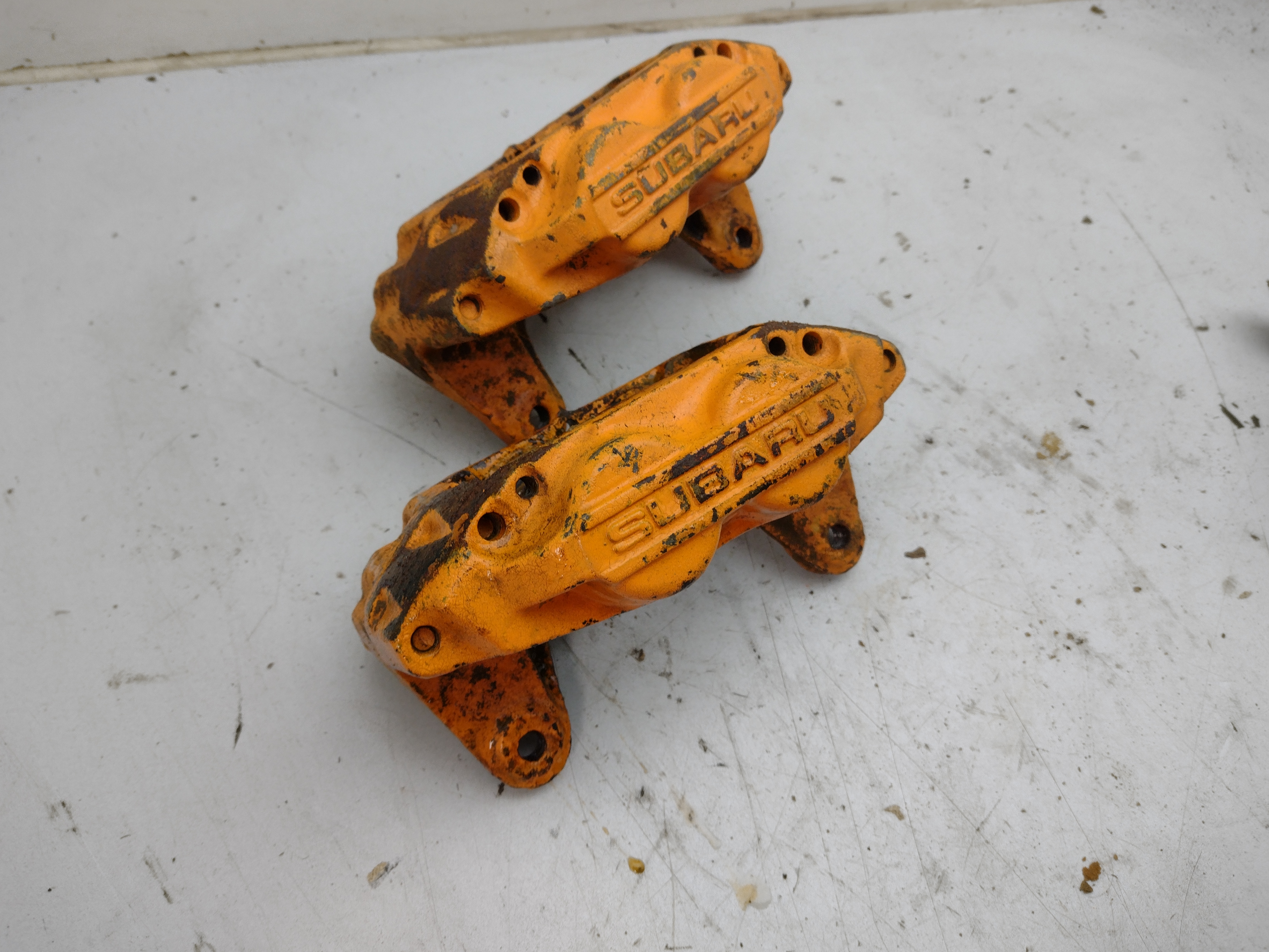 Bremssättel vorne 4 Kolben für Subaru Impreza GT WRX STI 