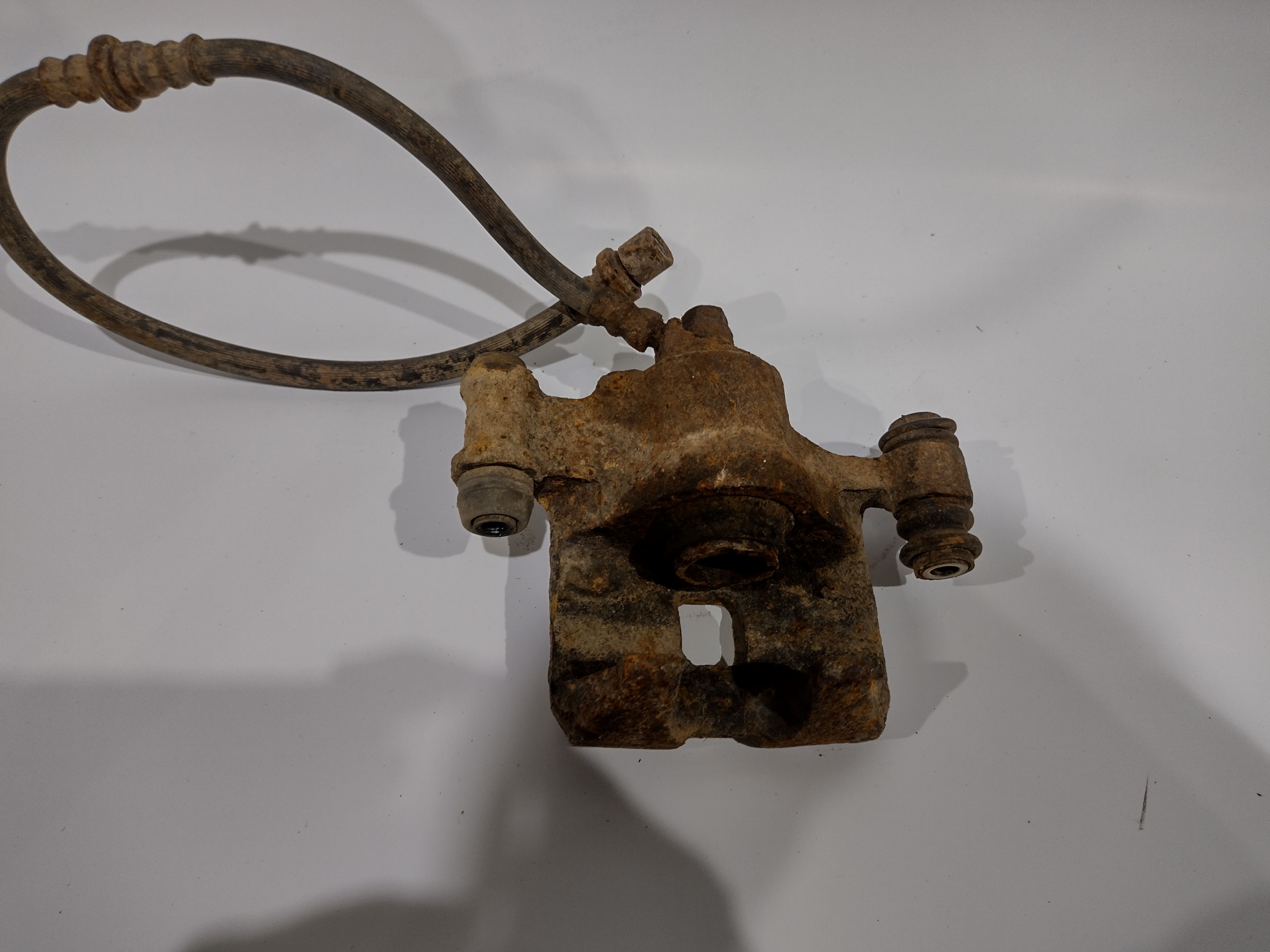 Bremssattel hinten rechts AD38 für Subaru Impreza Forester Legacy