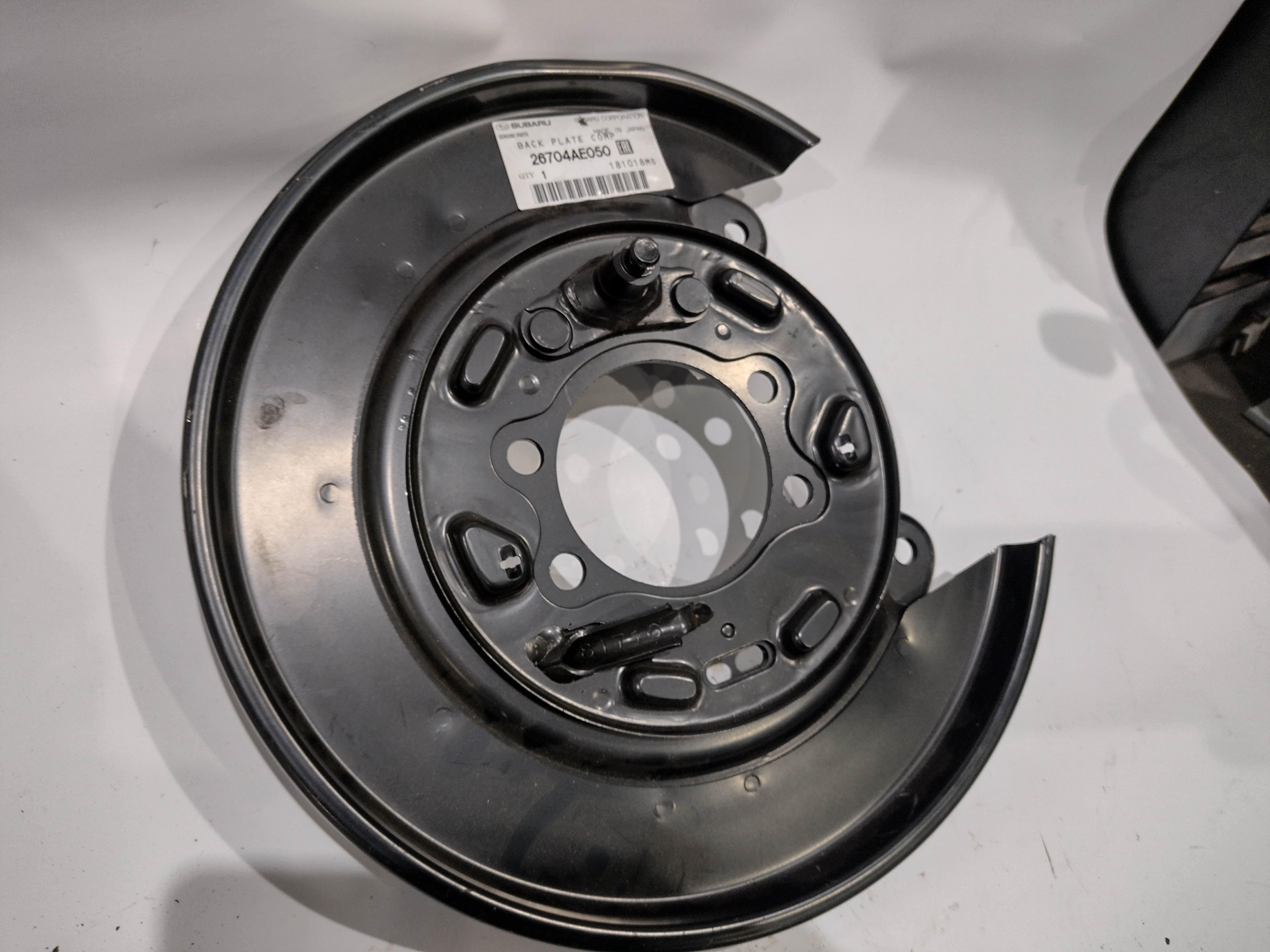 Ankerbleche hinten links für Subaru Legacy 3 4 Outback BE BH BL BP 26704AE050