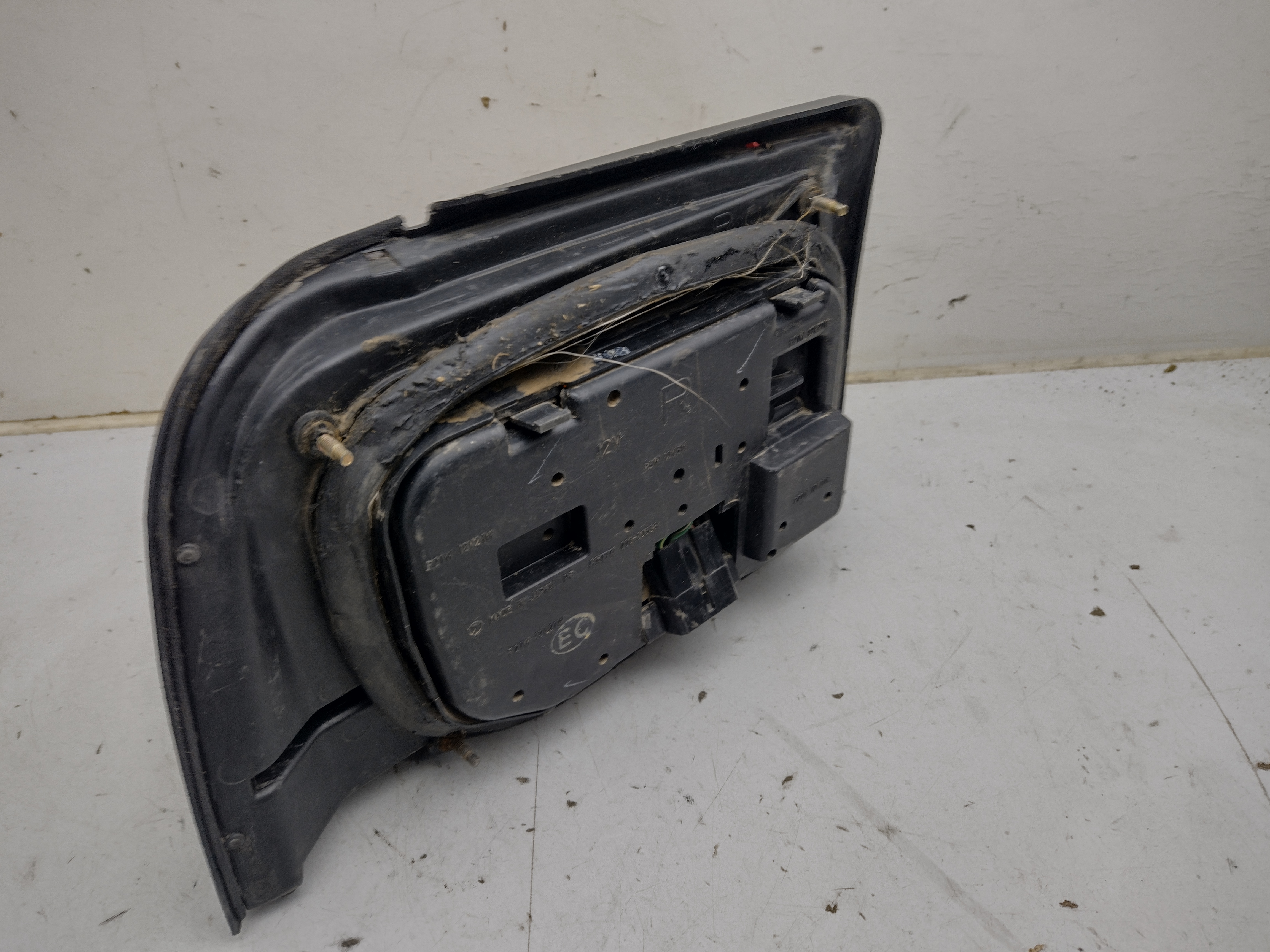 Rücklicht Rückleuchte rechts für Subaru Legacy BC 91-94