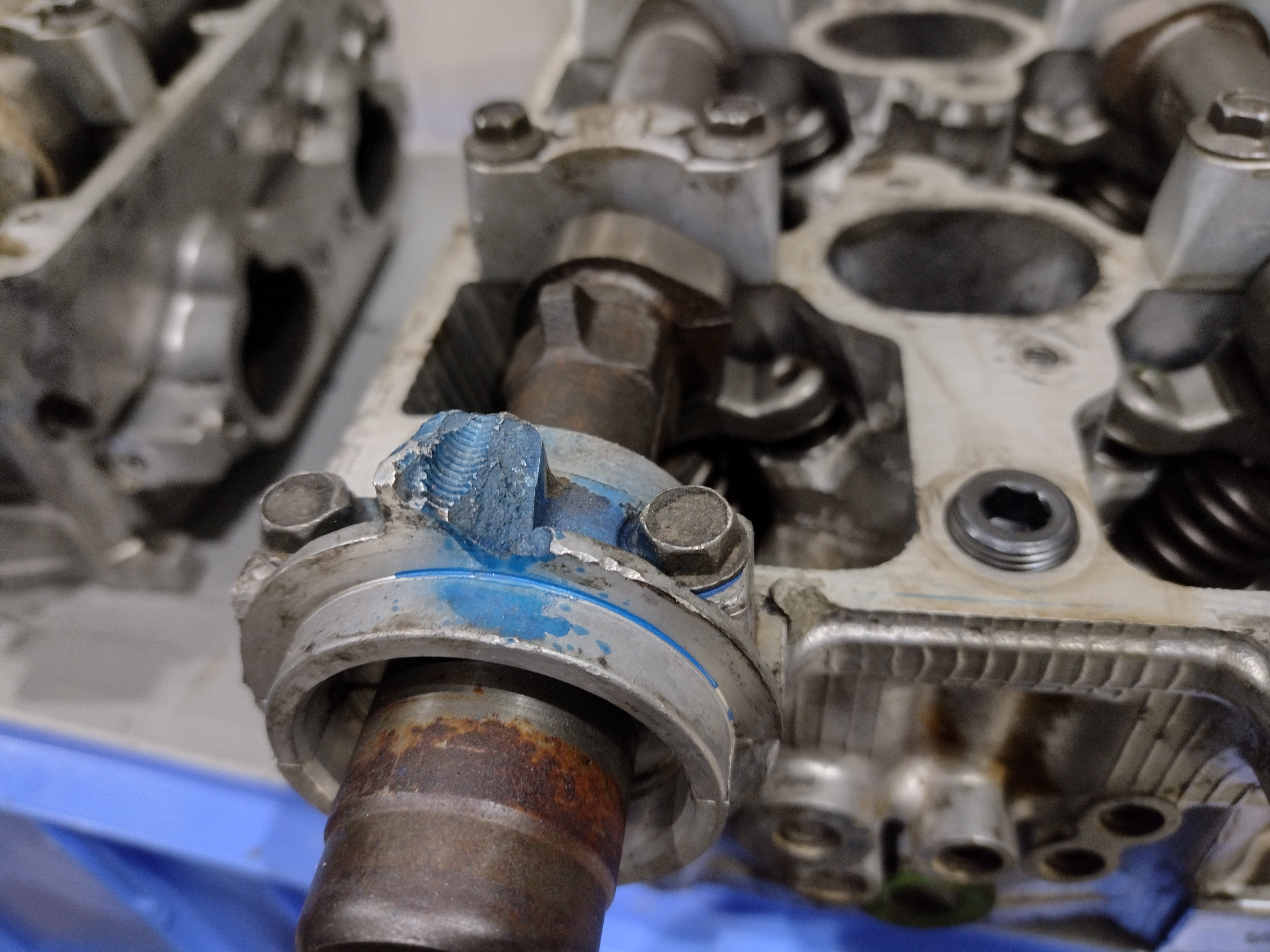 Satz Zylinderköpfe mit Nockenwellen für Subaru Impreza GT WRX V2 EJ20G Turbo