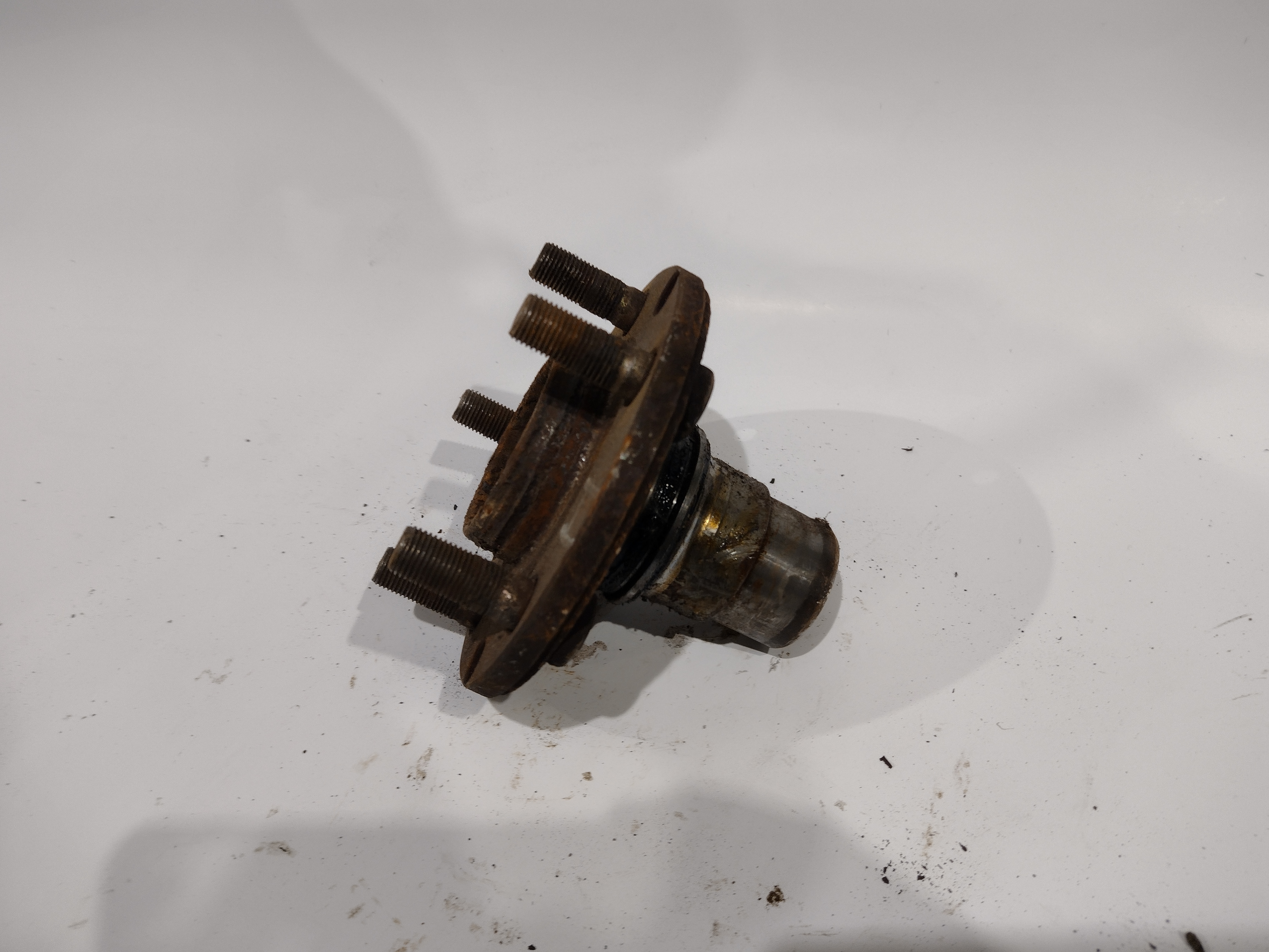 Radnabe mit Bolzen hinten für Subaru Impreza GC GF