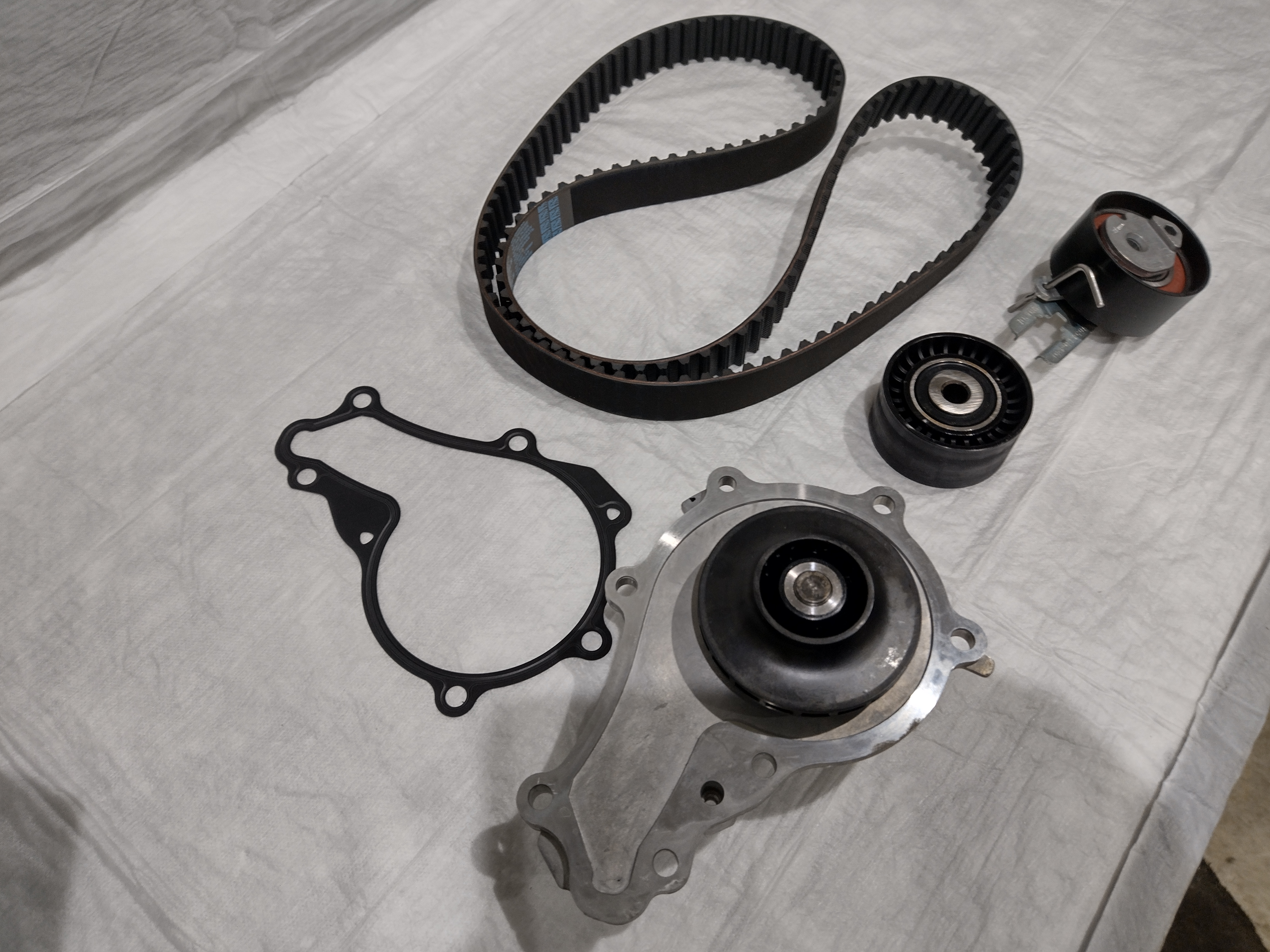 1.6 HDi Wasserpumpe mit Zahnriemensatz 137 Zähne 1609121080 NEU NOS NEW