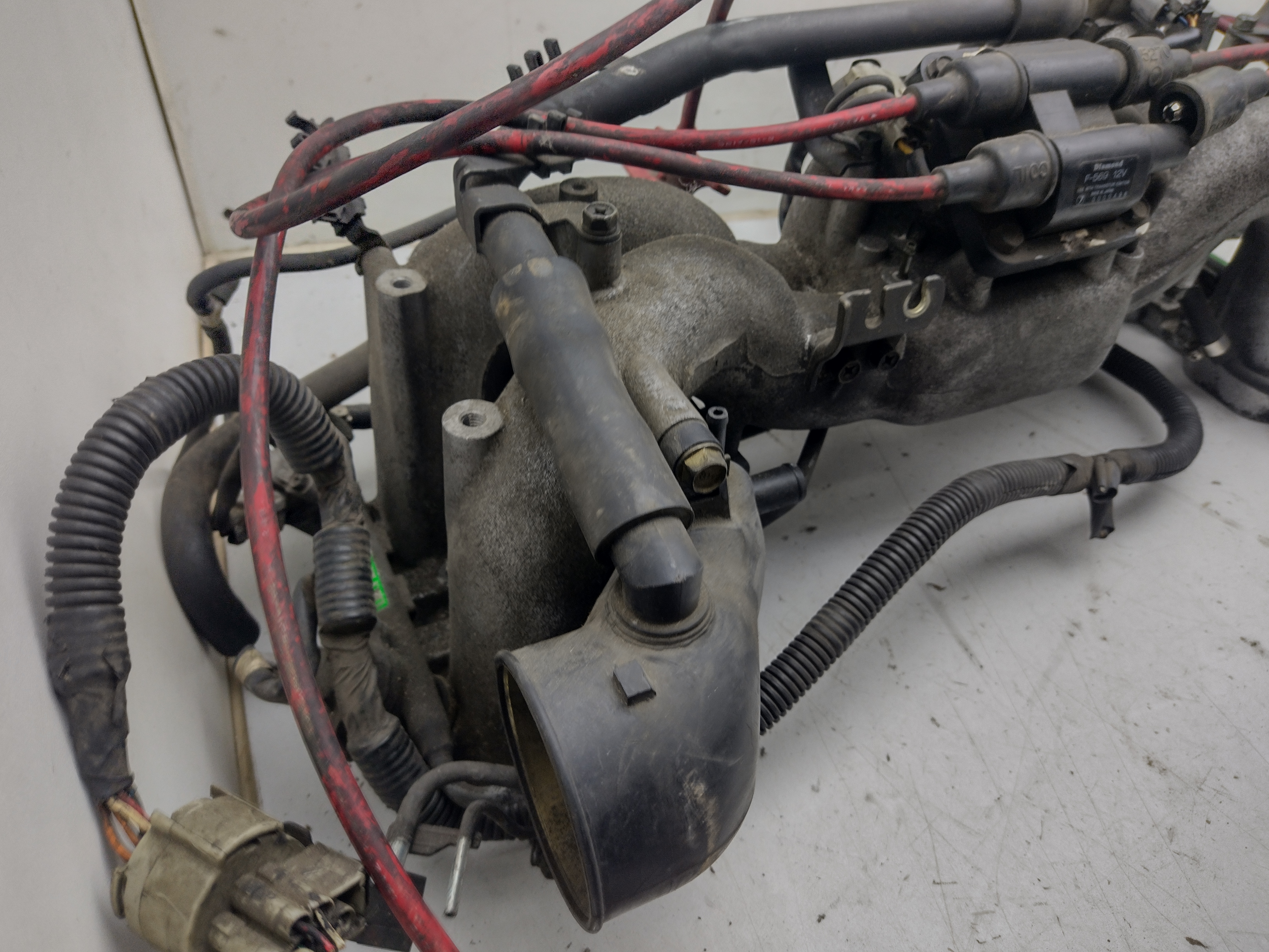 Ansaugbrücke mit Inlet Drosselklappe Einspritzdüsen Zündspule kabelbaum für Subaru Impreza GT 96-98 EJ20K