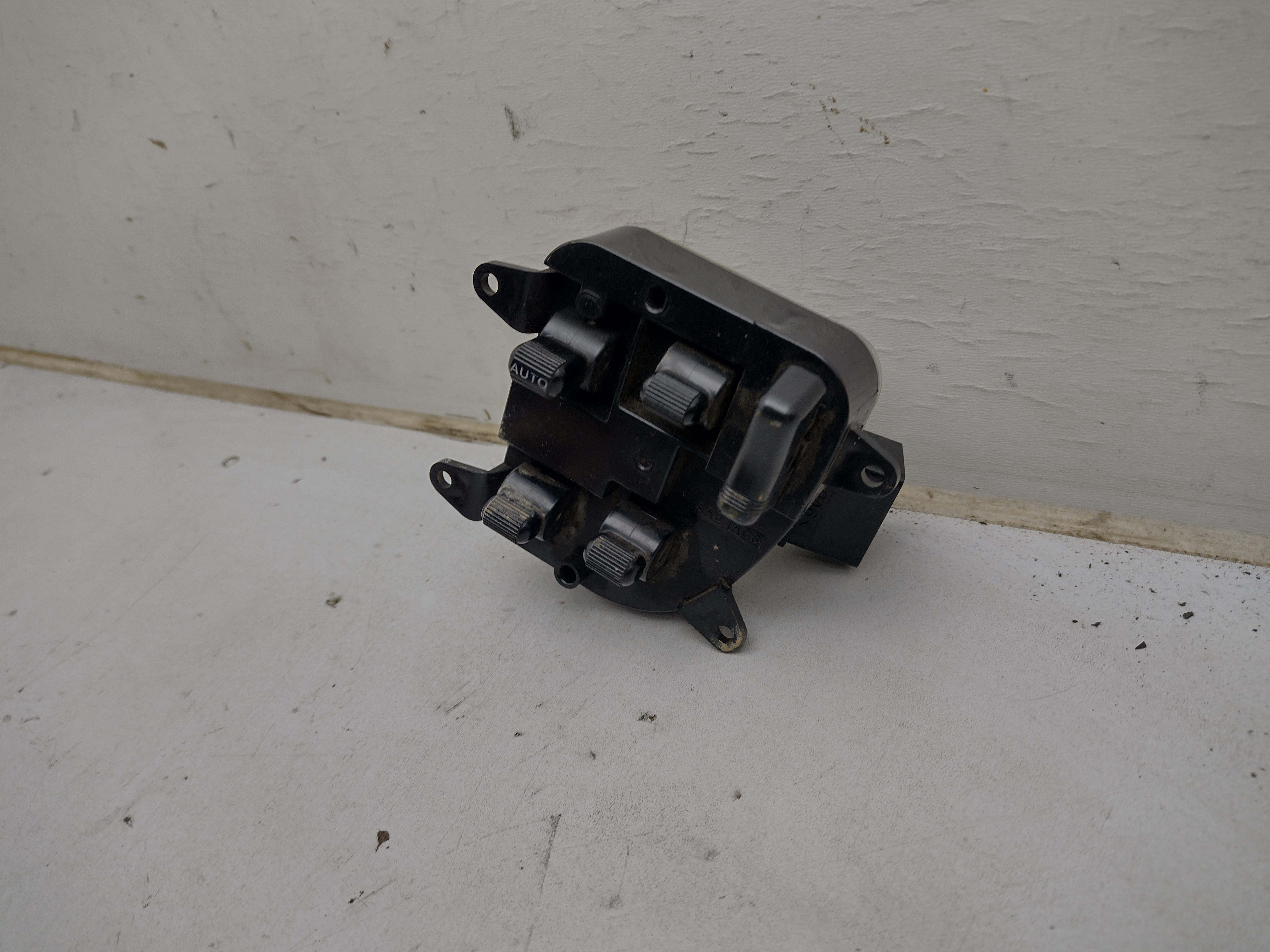 Schalter Fensterheber vorne links für Subaru Impreza GC GF 93-97