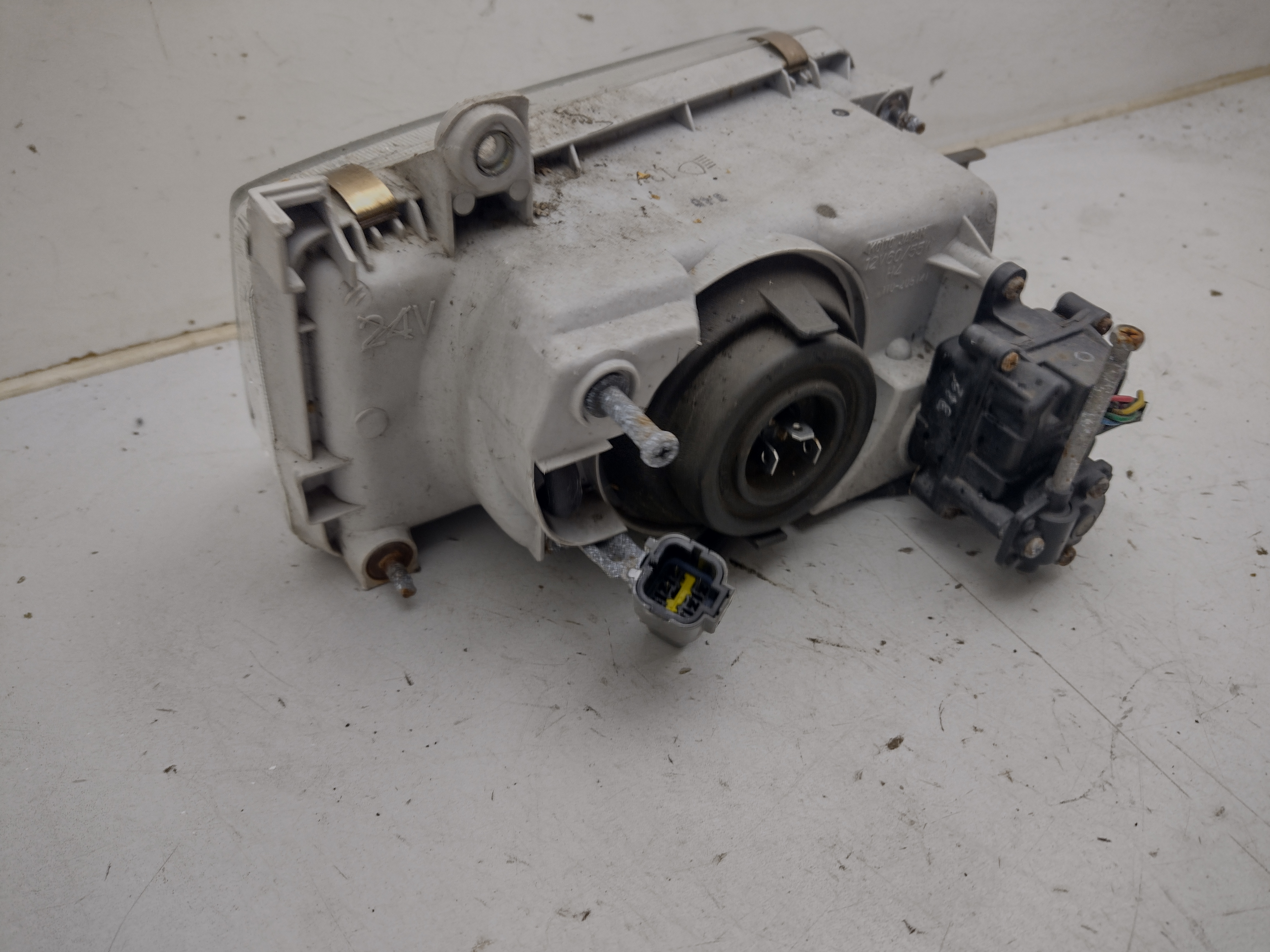 Scheinwerfer vorne LINKS für Subaru Justy KAD