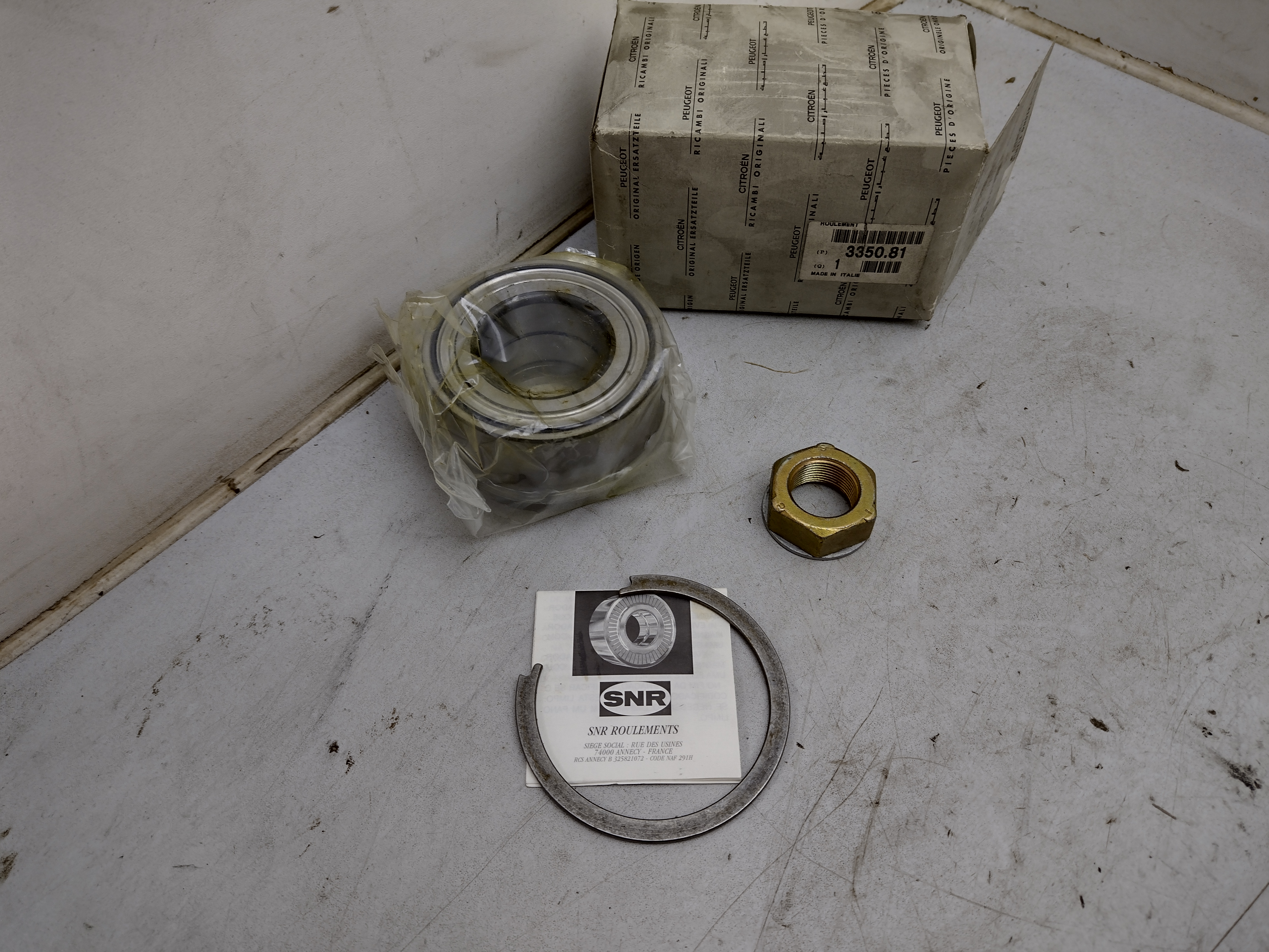 Peugeot / Citroen / FIAT Radlagersatz vorne 335081 NOS NEW OEM 