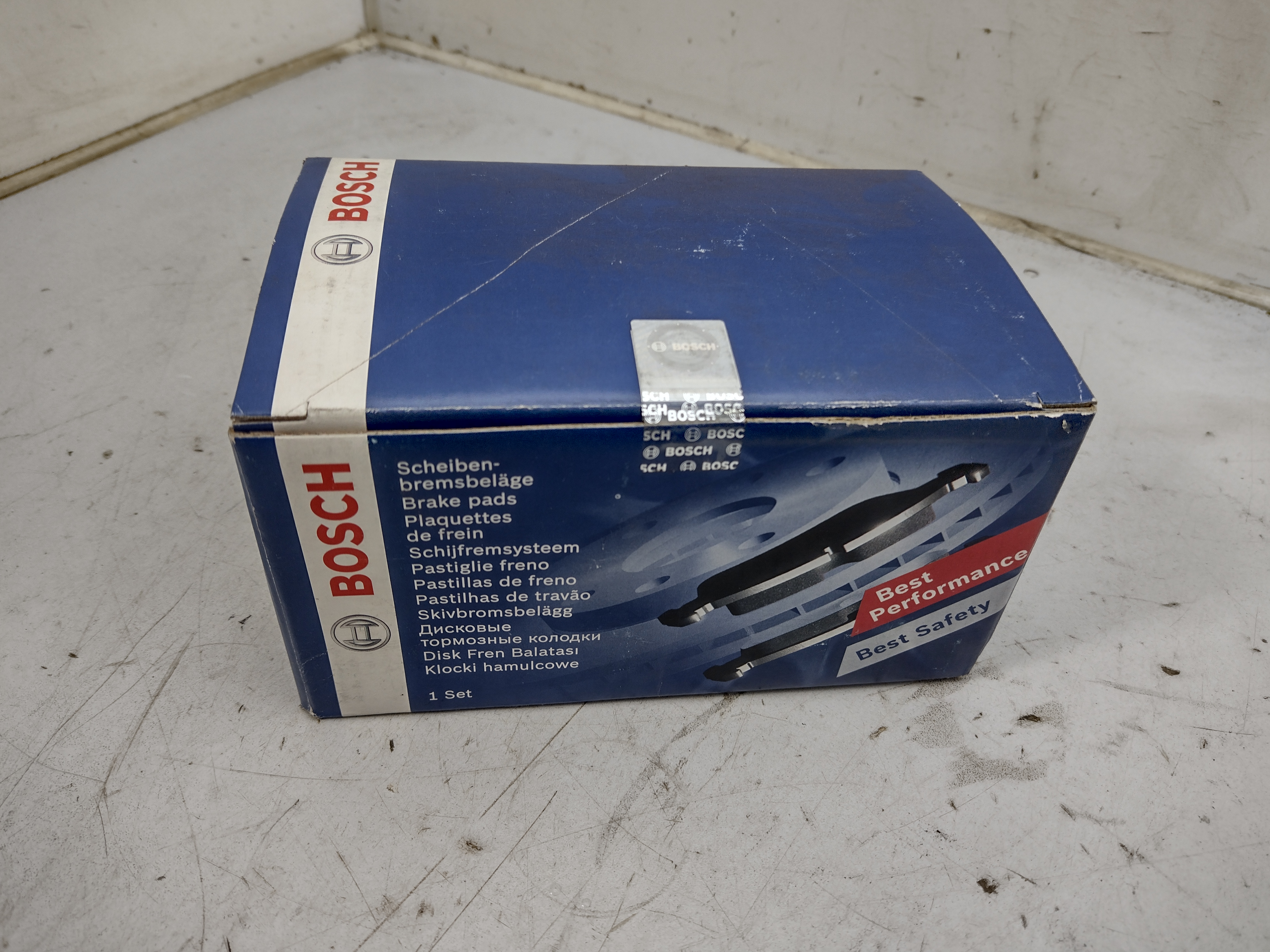 BOSCH Bremsbelagsatz, Scheibenbremse vorne 0986494647 für Mercedes E-Klasse 211