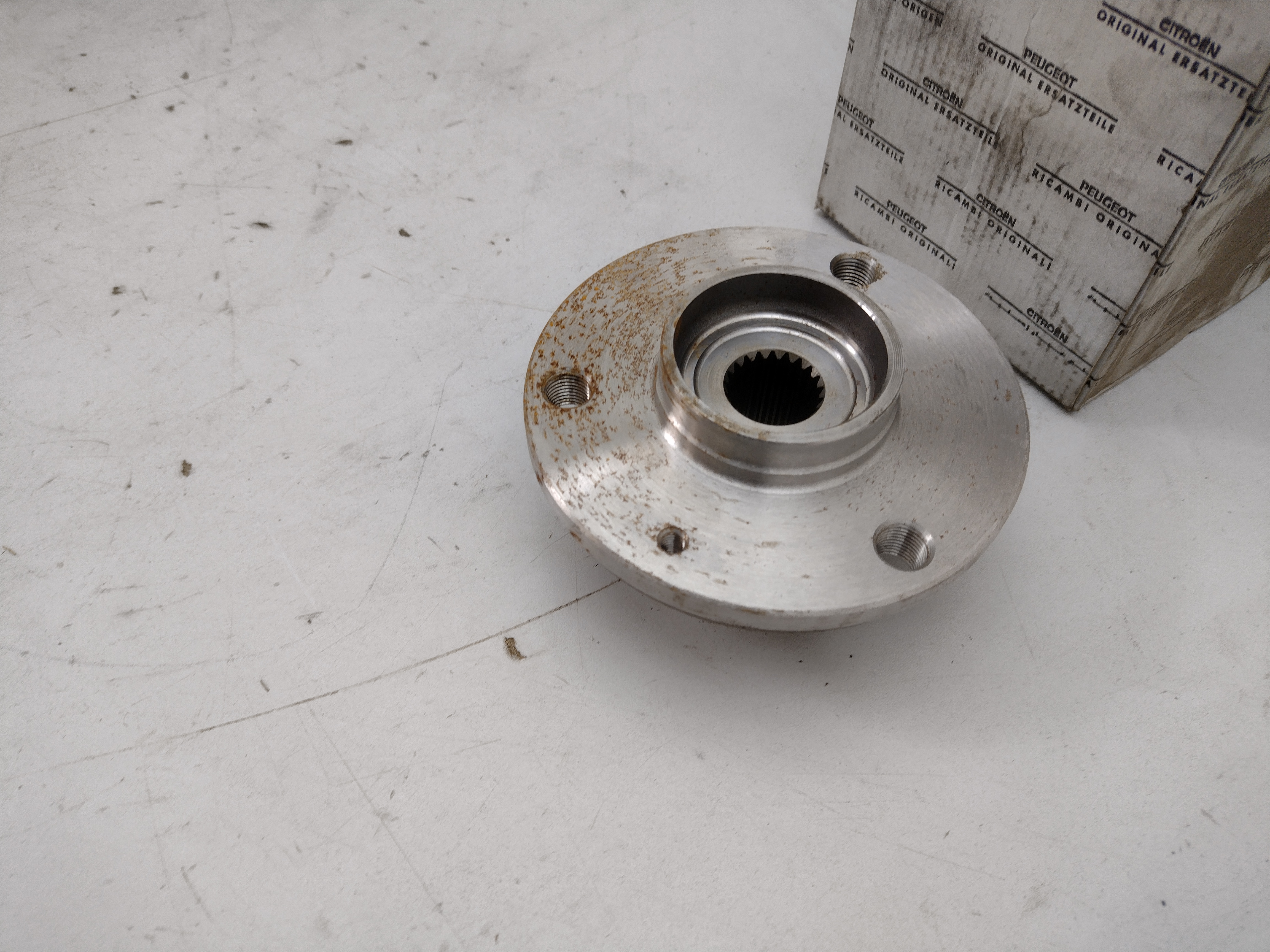 Citroen Ax PEUGEOT 106 II Citroen Saxo I Radnabe 330774 NOS NEW OEM