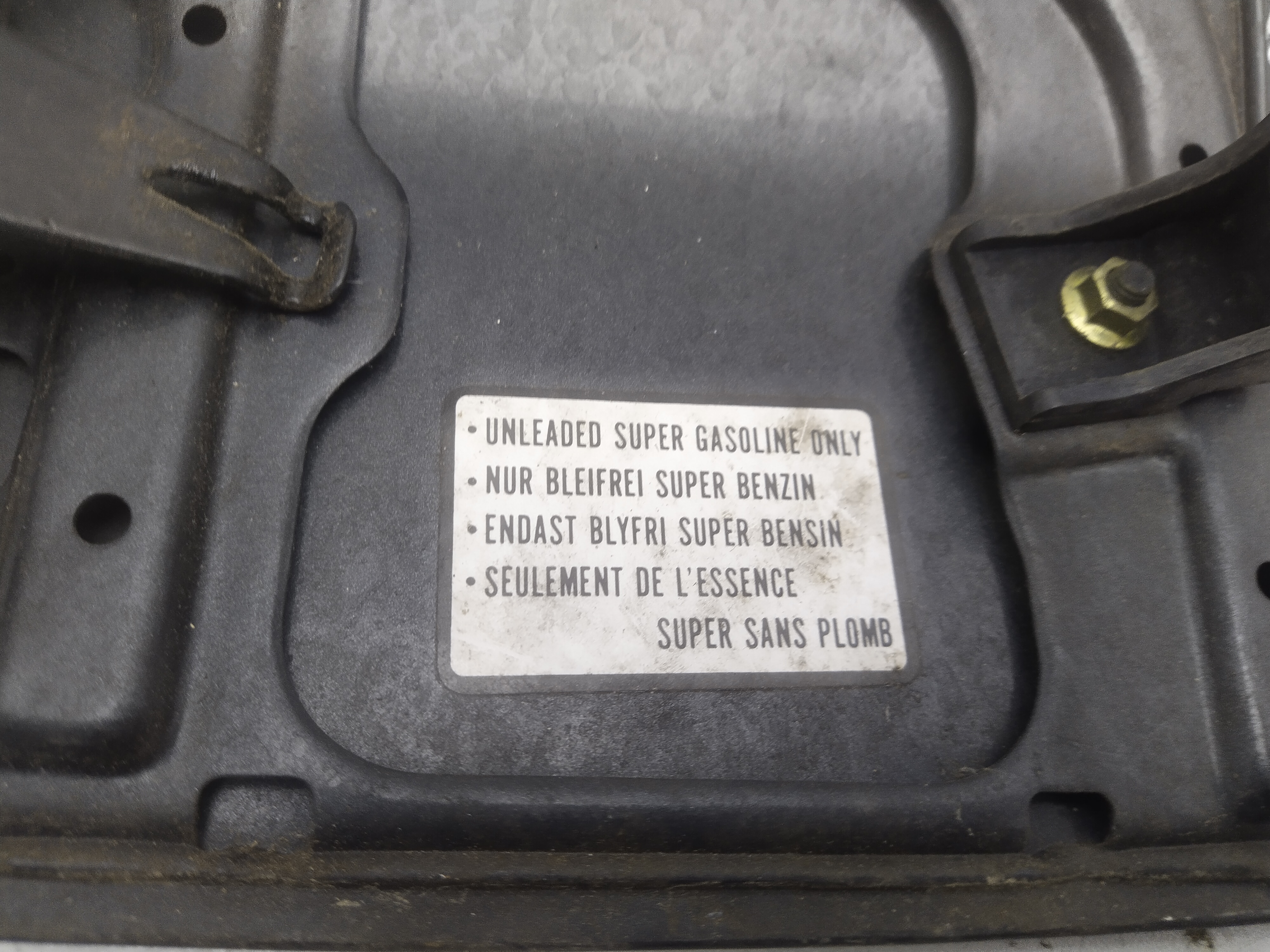 Tankdeckel Tankklappe von Subaru Legacy 1 BC BJF 89-94