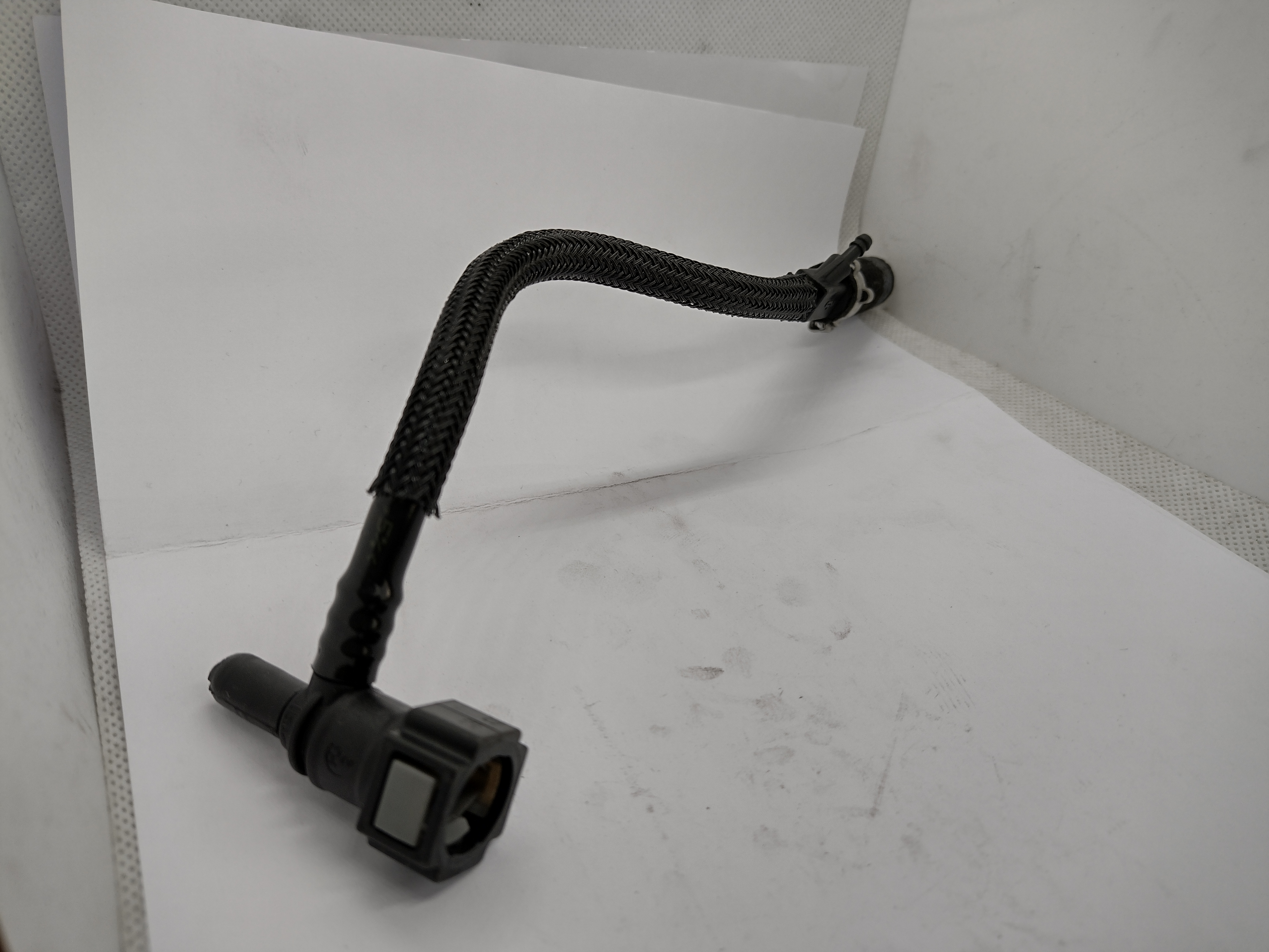 Peugeot / Citroen Leitung Schlauch 4572A9 NEU NOS NEW OEM