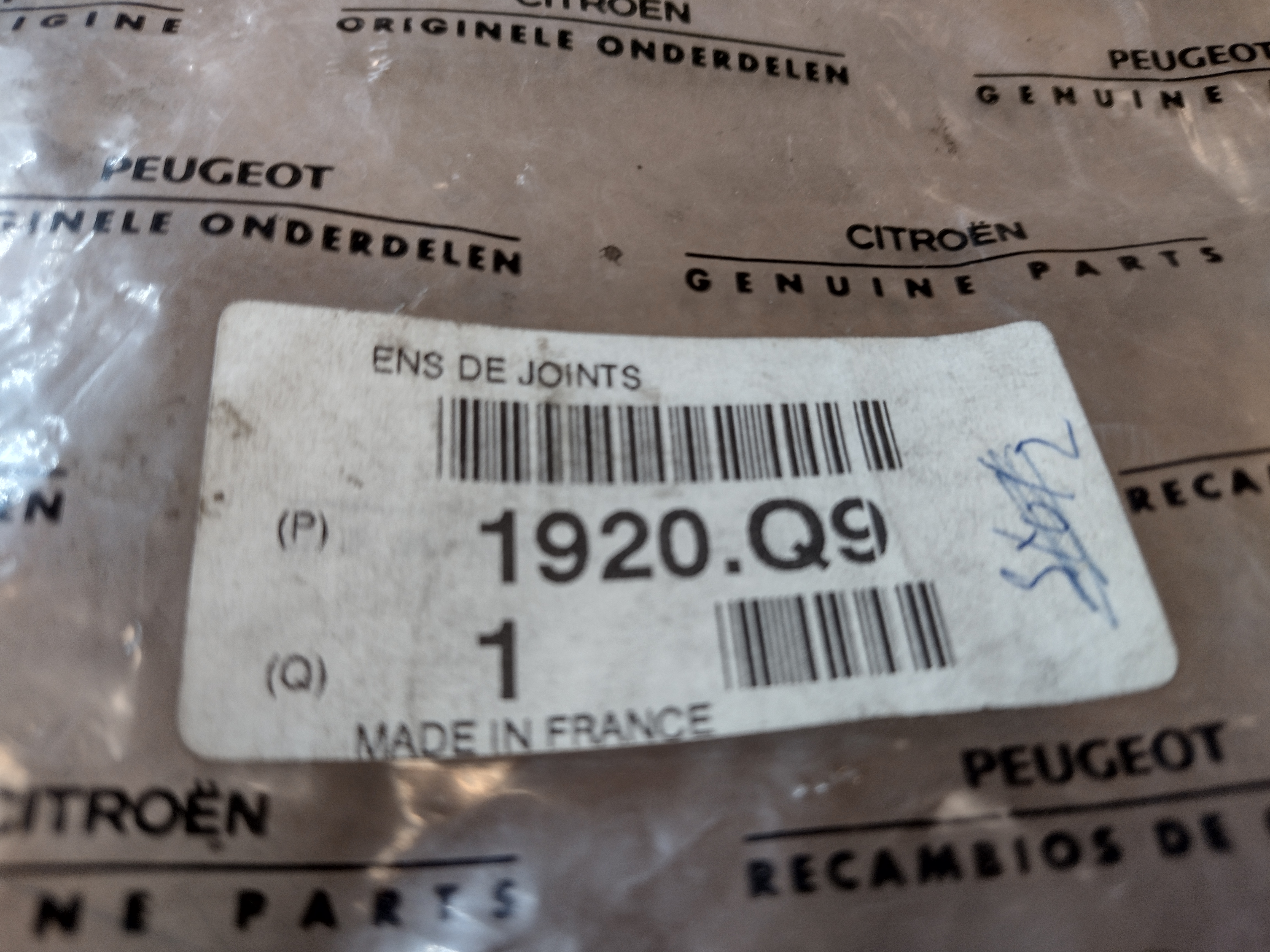 Peugeot / Citroen Befestigungs Satz 1920Q9 NEU NOS NEW OEM